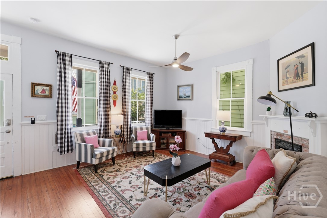 Photo 4 of Townhouse for sale at 544 E Gaston St, Savannah, GA 31401 | MLS# SA357820 | Listing updated on 2026-09-15