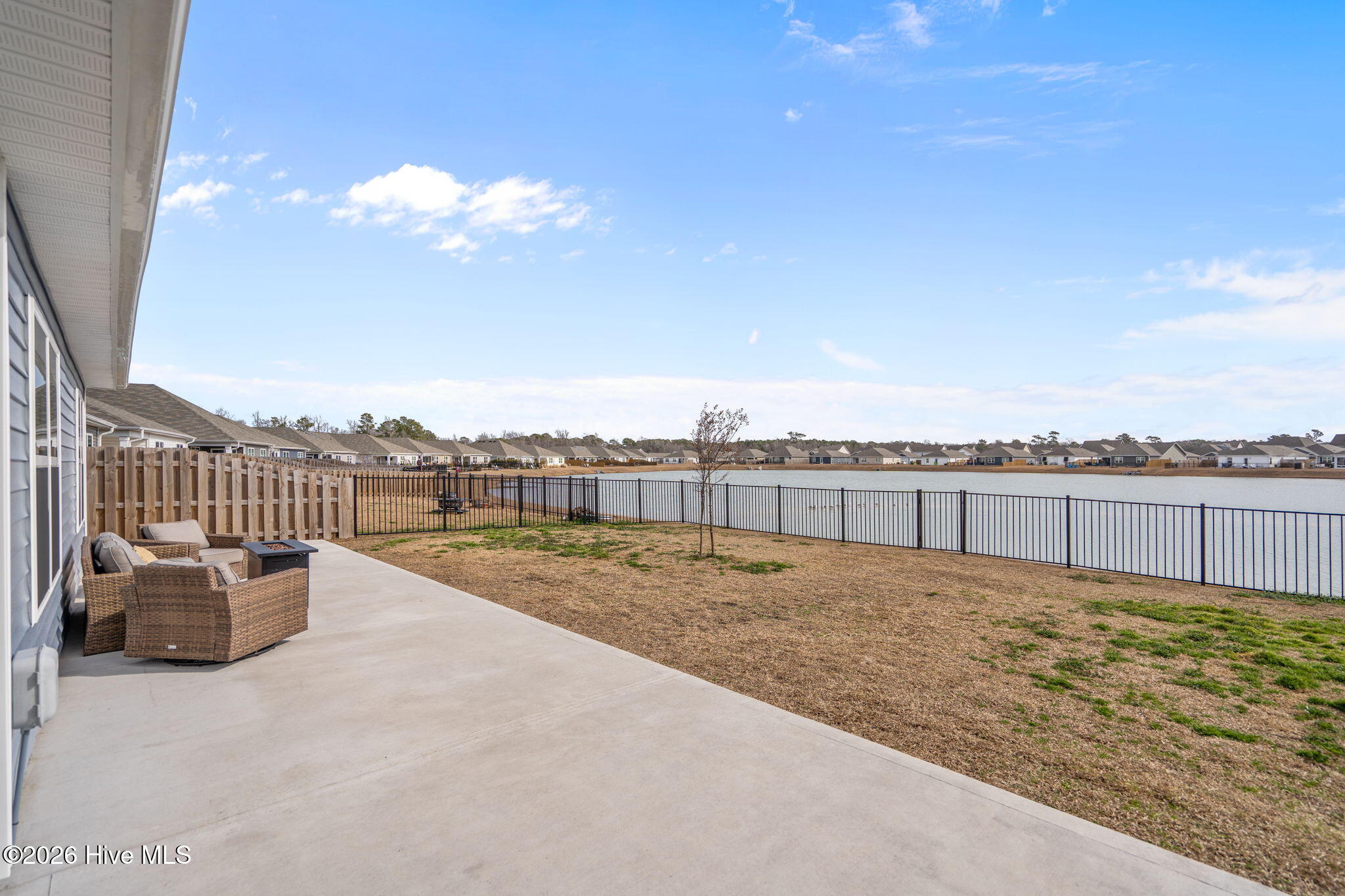 100555657 | Photo 40