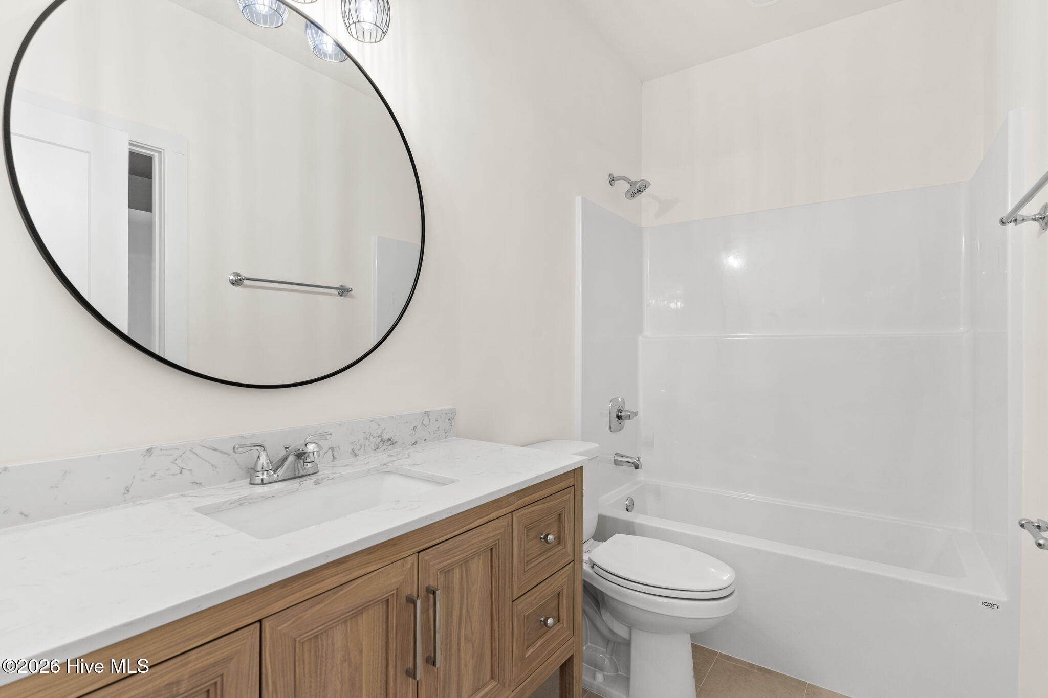 100559220 | Photo 35