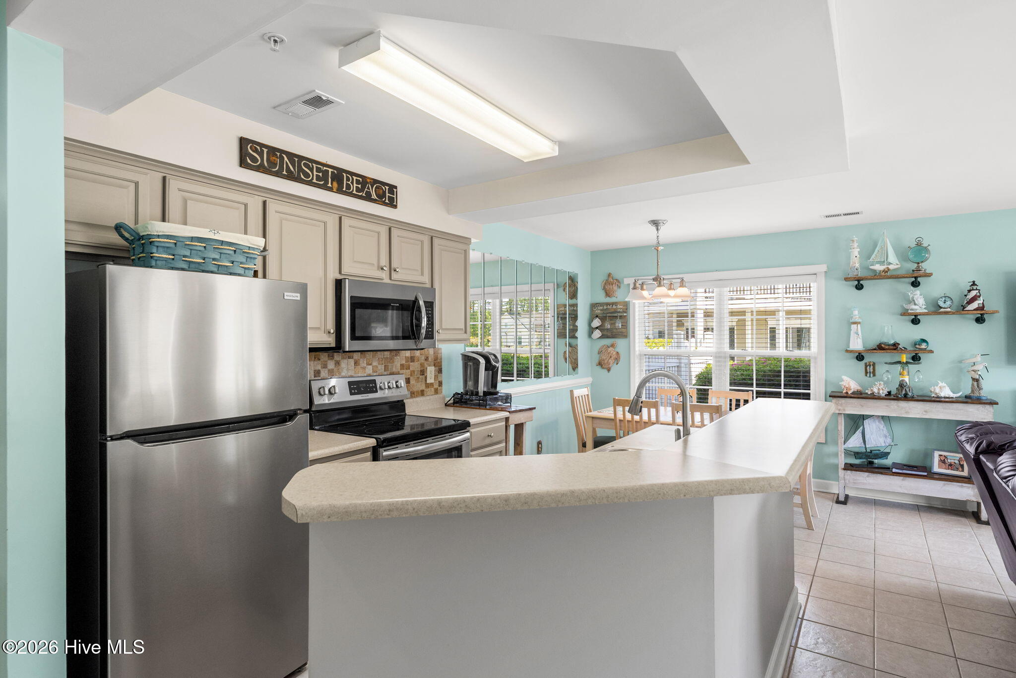 100567876 | Photo 12