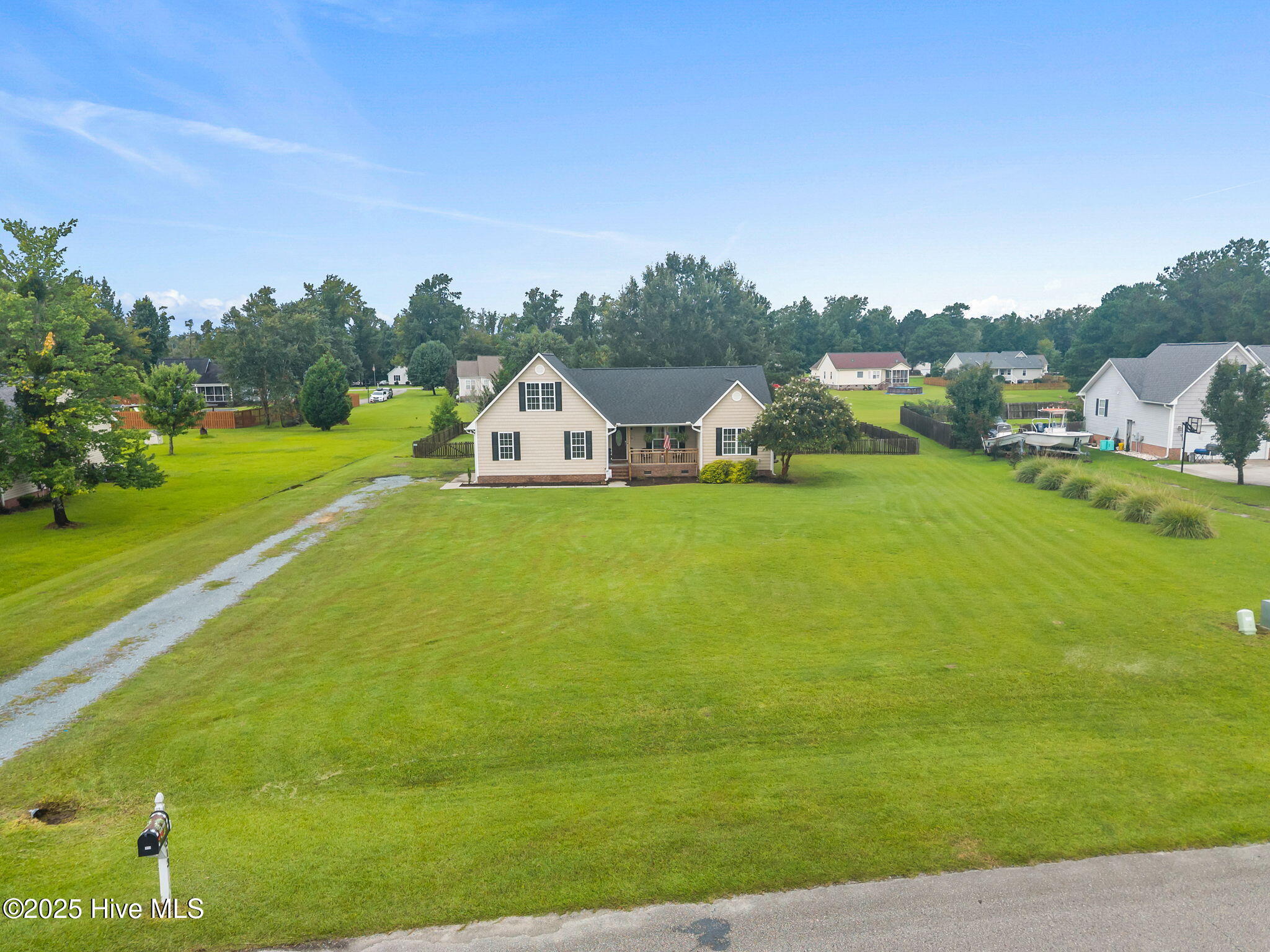 313 Oakmont Drive, Hampstead, NC 28443 – photo 17: 17-web-or-mls-DJI_20250811101600_0208_D