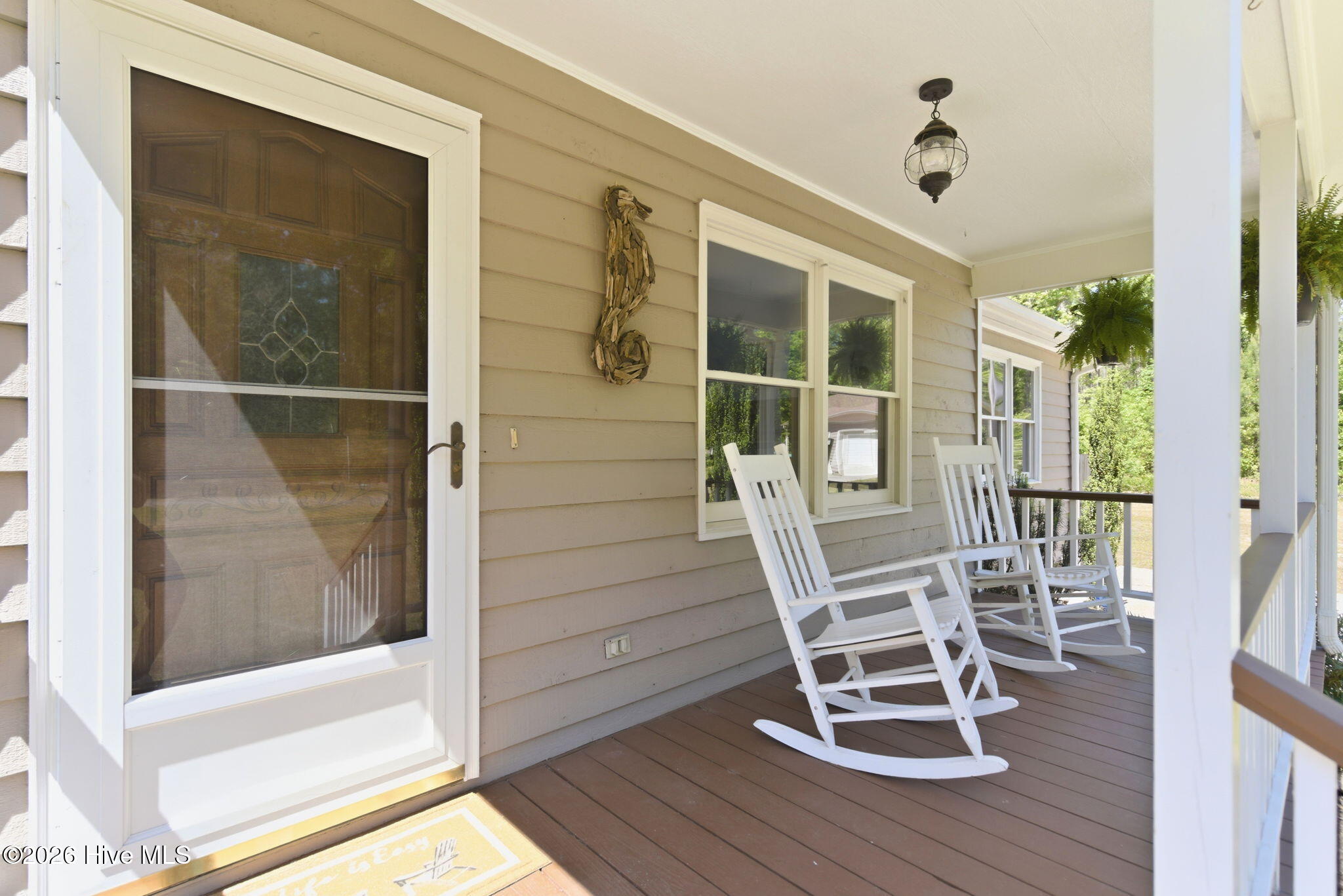 100569907 | Photo 37