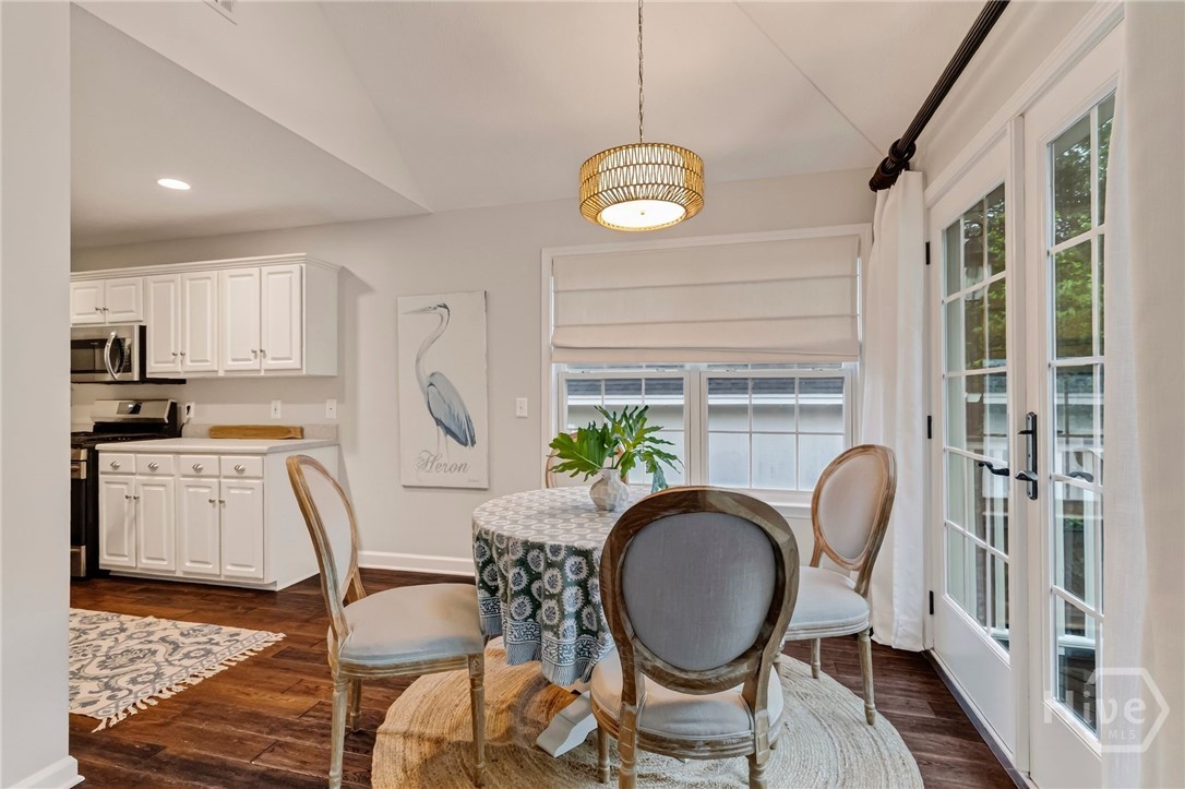 Breakfast Room off Kitchen