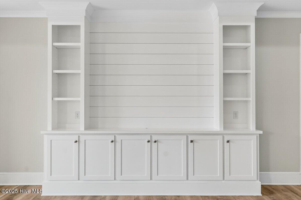 100545863 | Photo 16