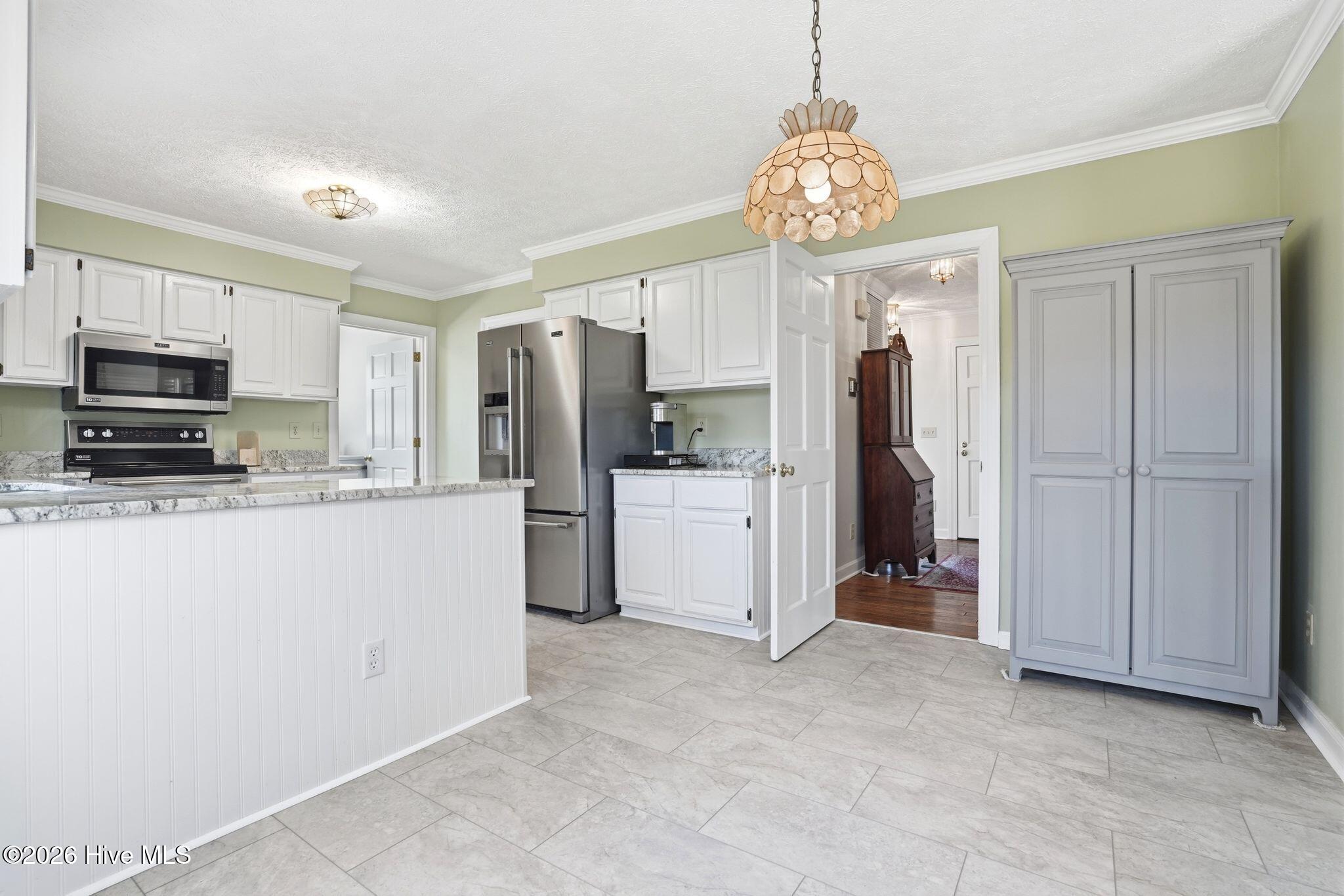 100556511 | Photo 22