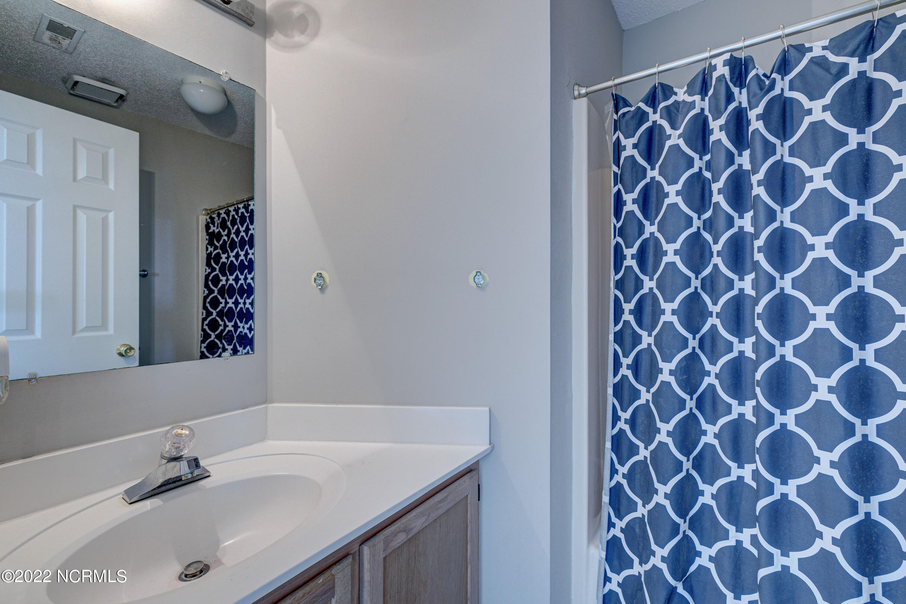 100563465 | Photo 20