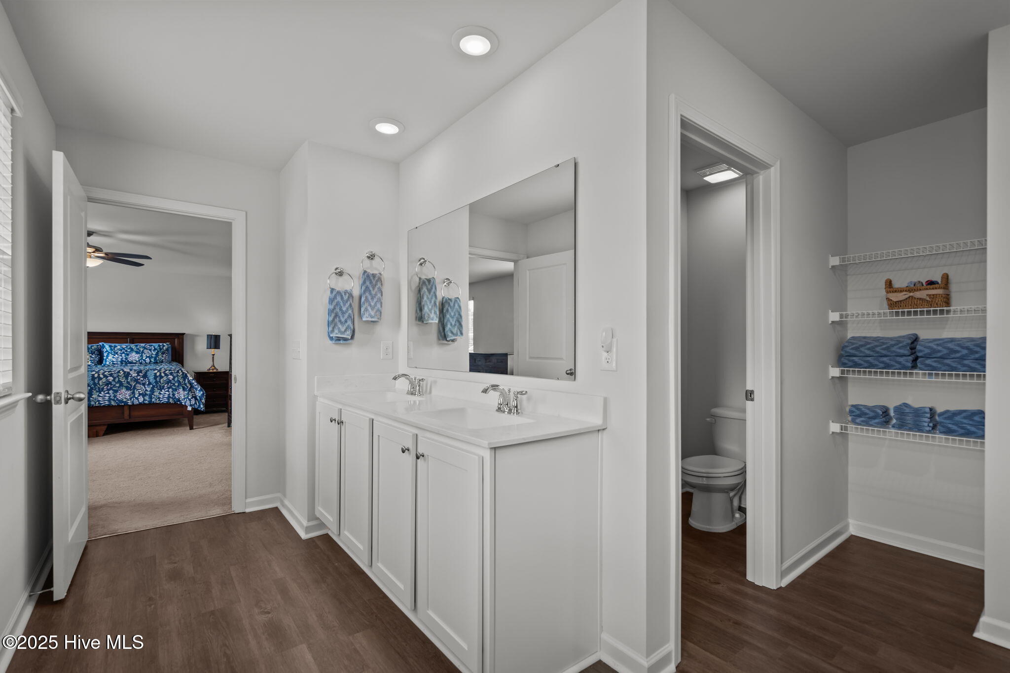 100532297 | Photo 22