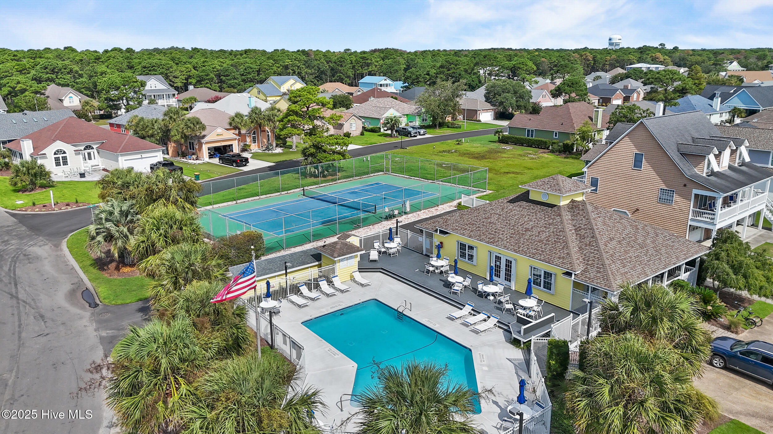 656 Settlers Lane, Kure Beach, NC 28449 – photo 4: Pool Tennis