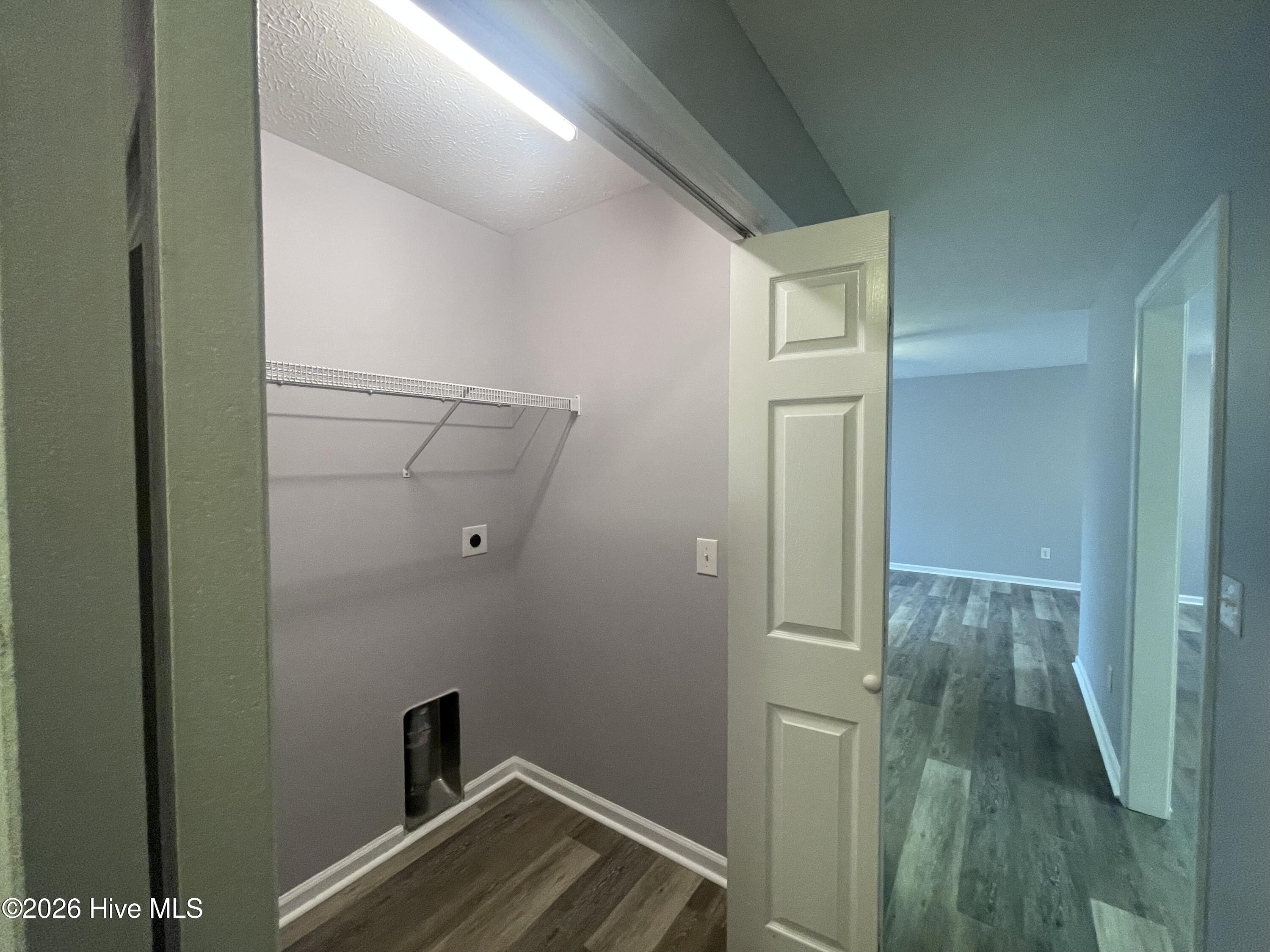 100548174 | Photo 11