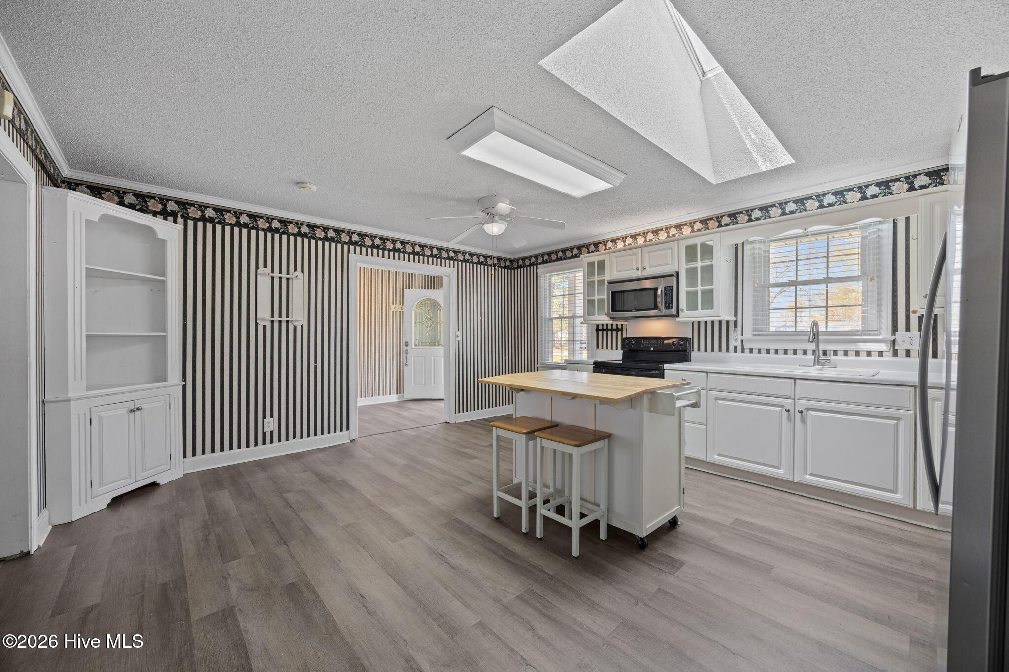 2882 Ivy Road, Greenville, NC, 27858