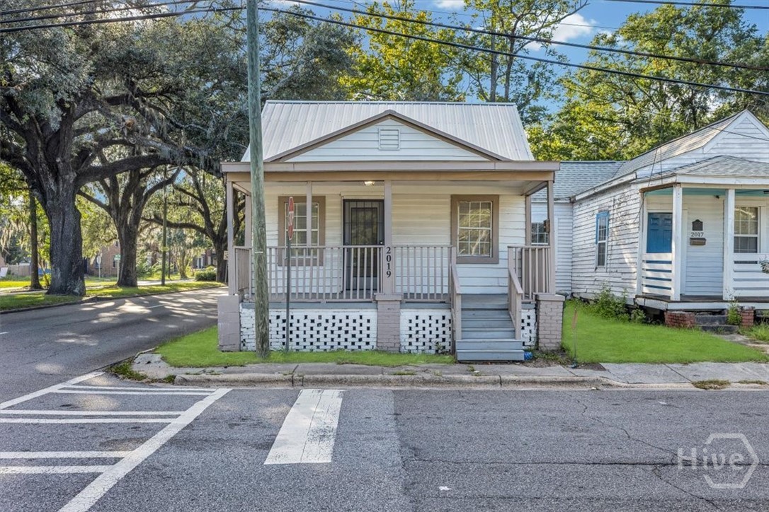 Homes for sale in Savannah, GA | 2019 Harden St, Savannah, GA 31415 | MLS# SA348115