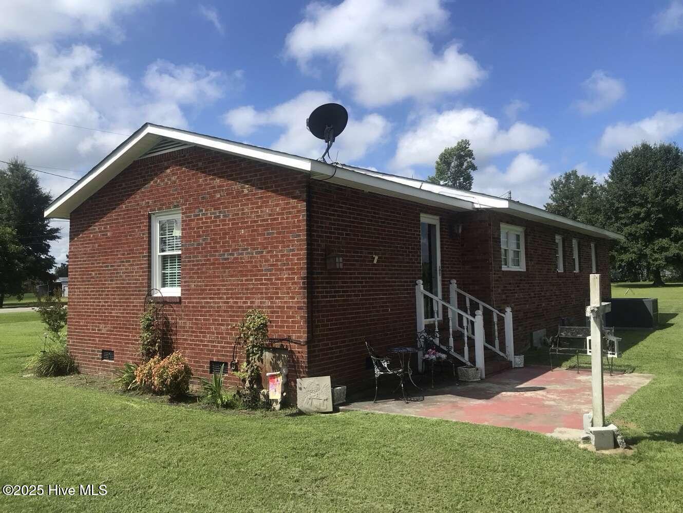 100532581 | Photo 12