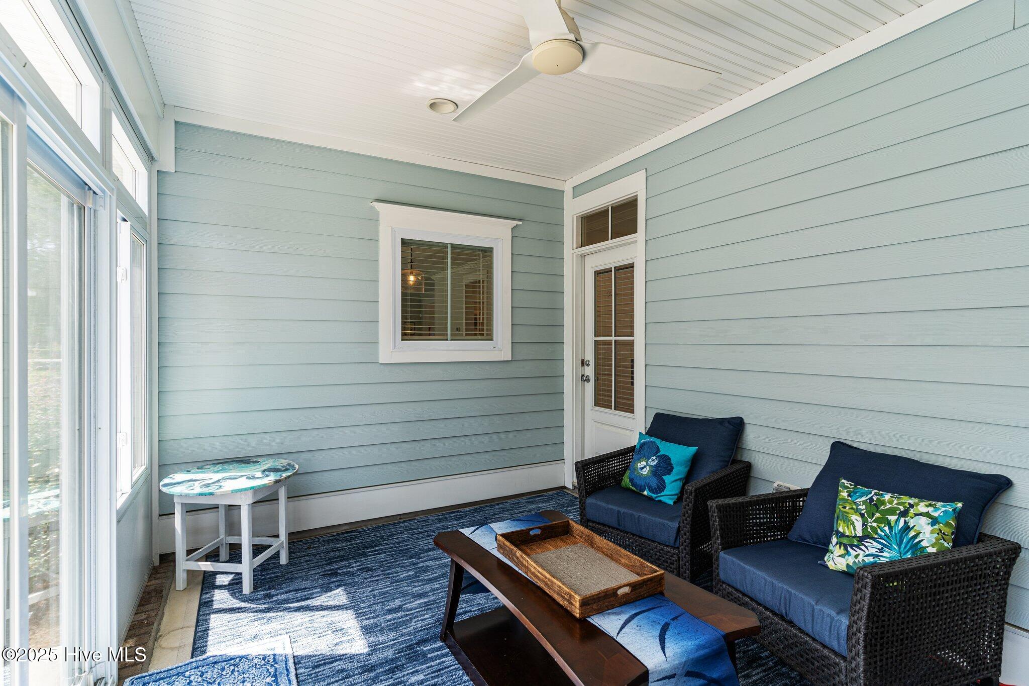 100517876 | Photo 57