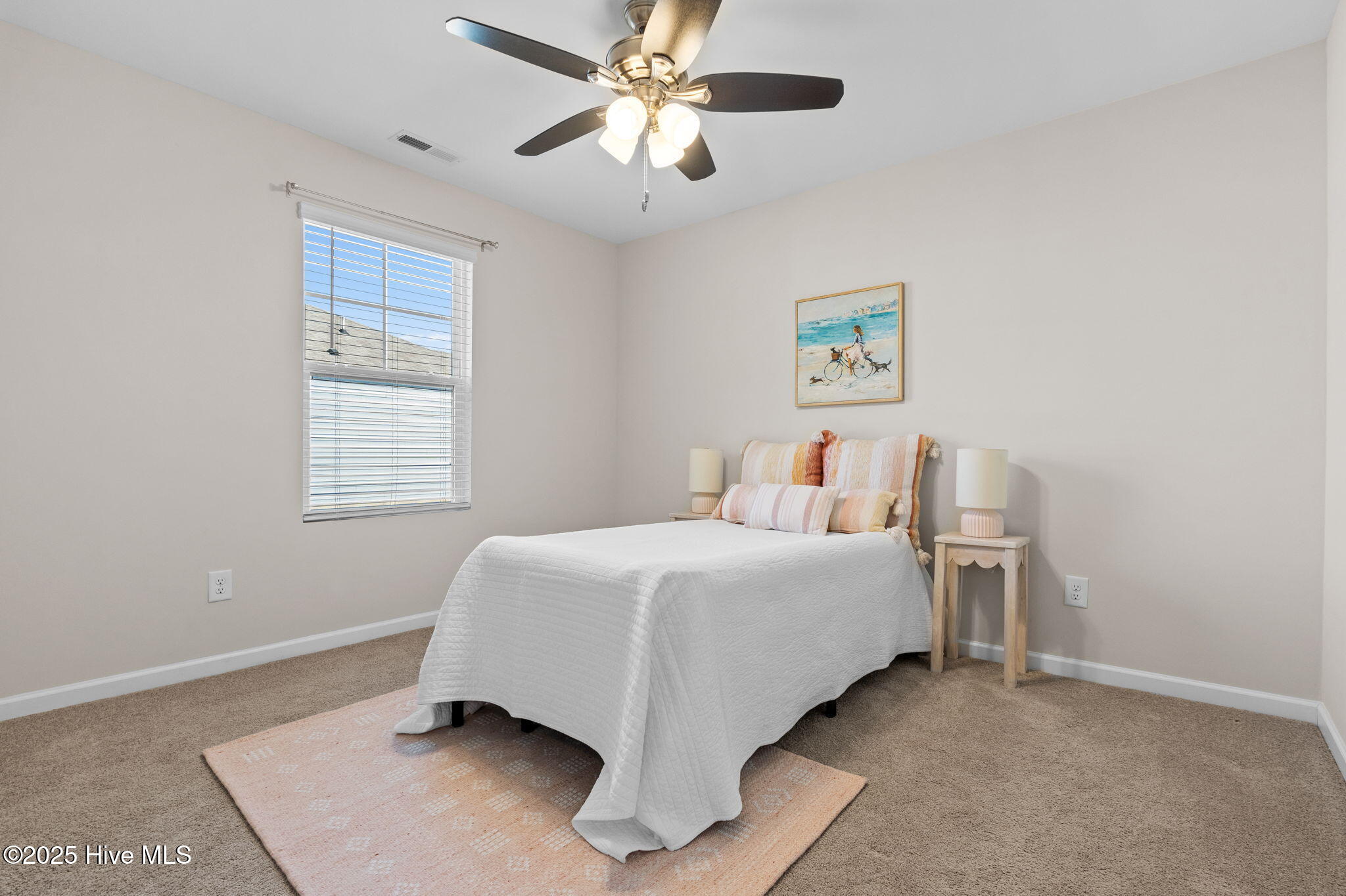 100549015 | Photo 17