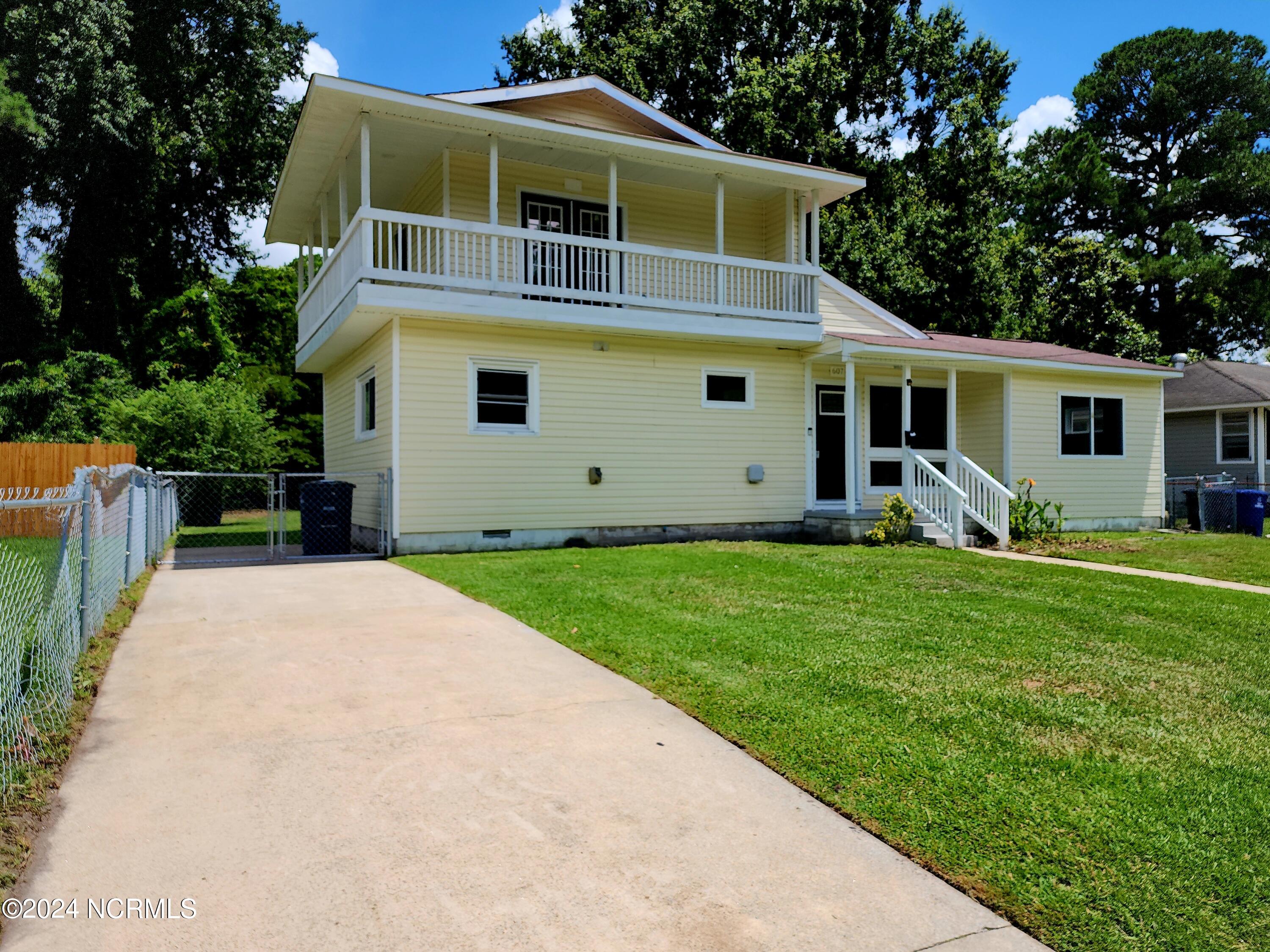 100545628 | Photo 42