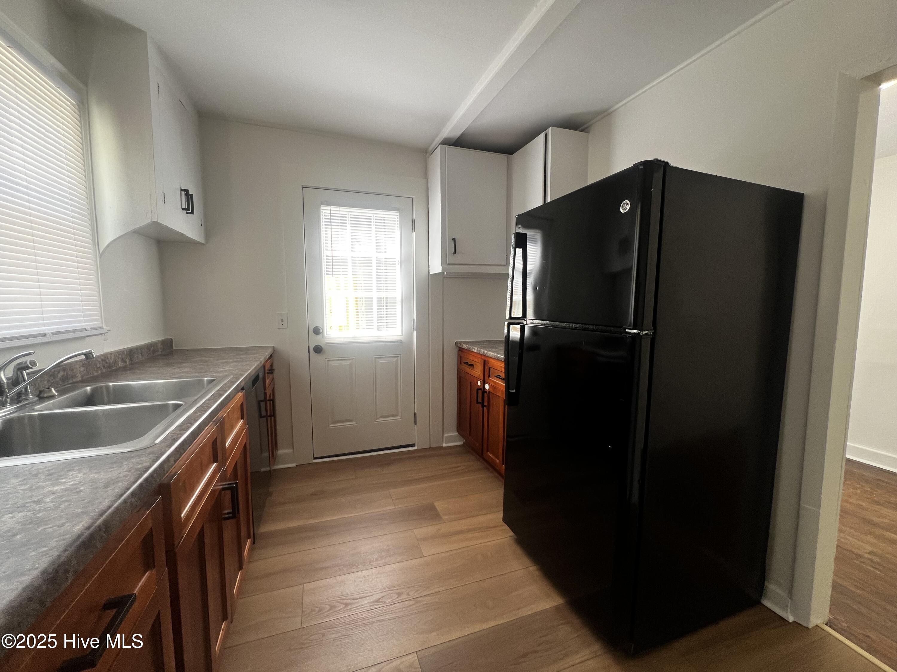 100528723 | Photo 13