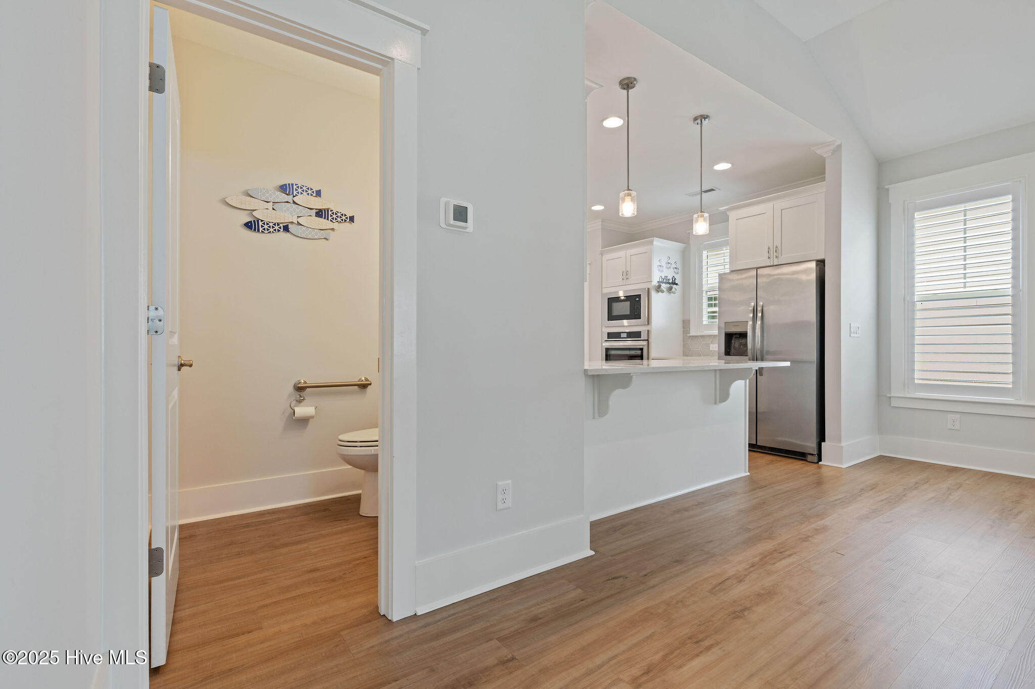 100523892 | Photo 15