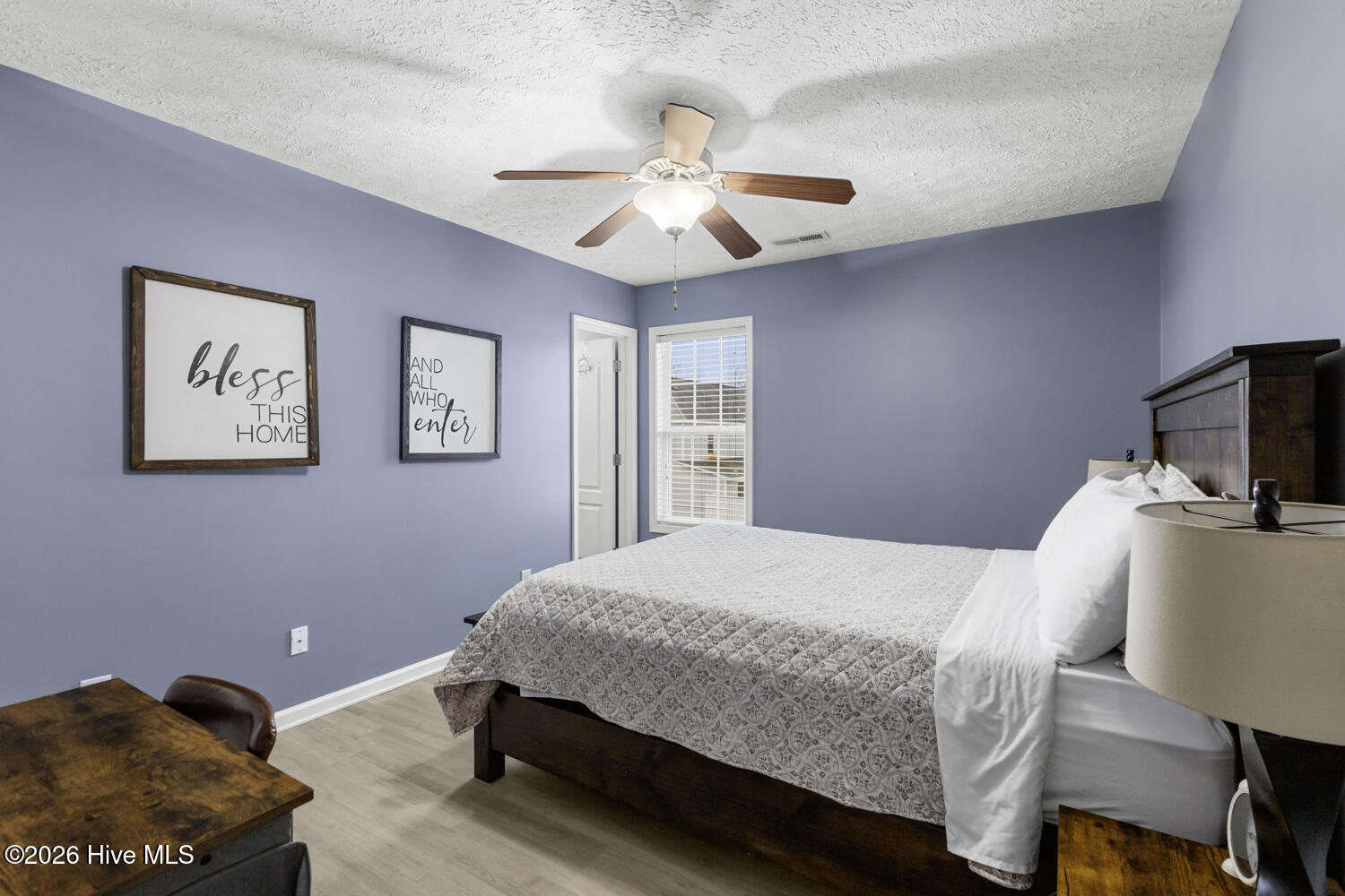 100549698 | Photo 15