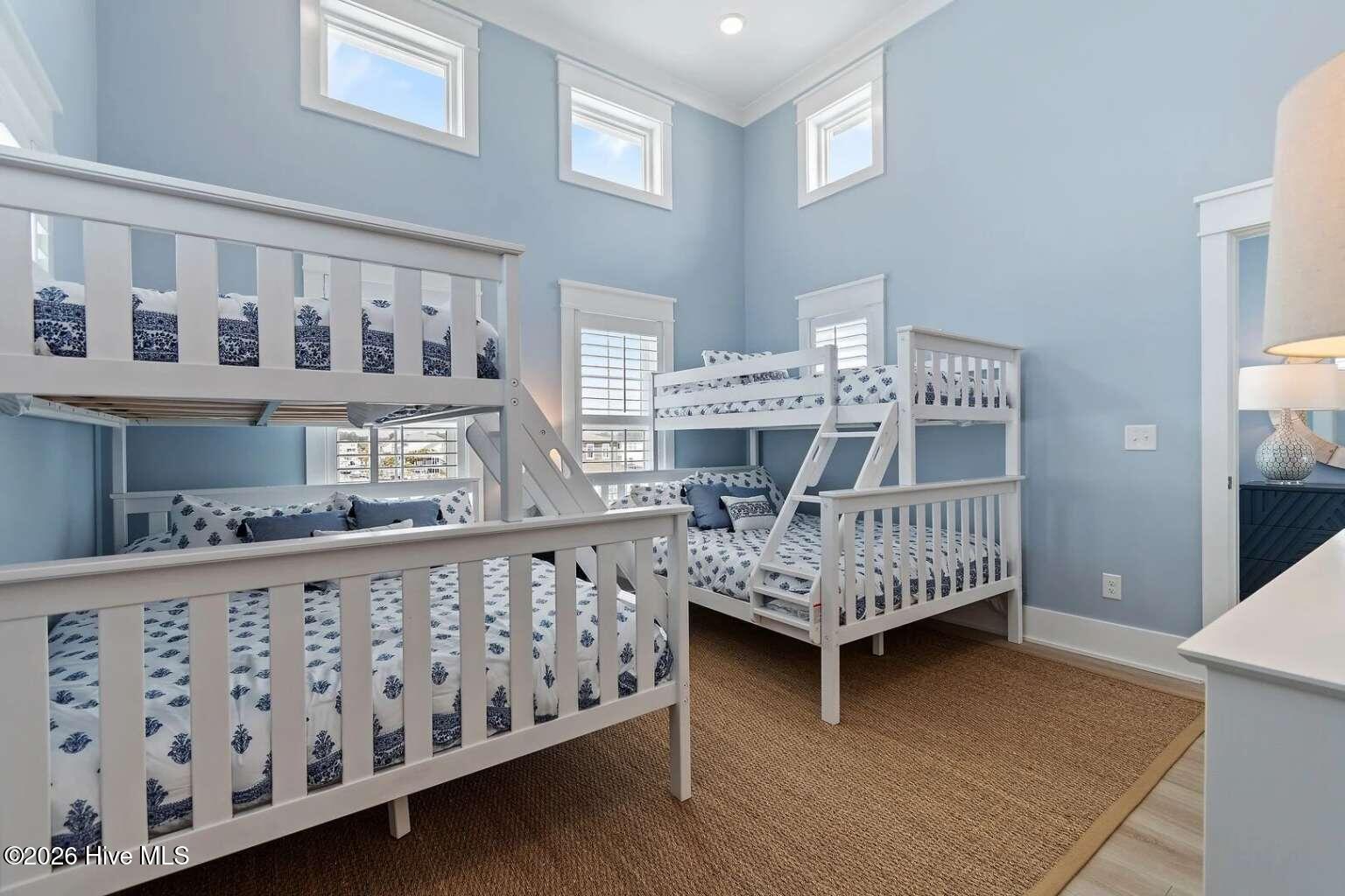 100551212 | Photo 21