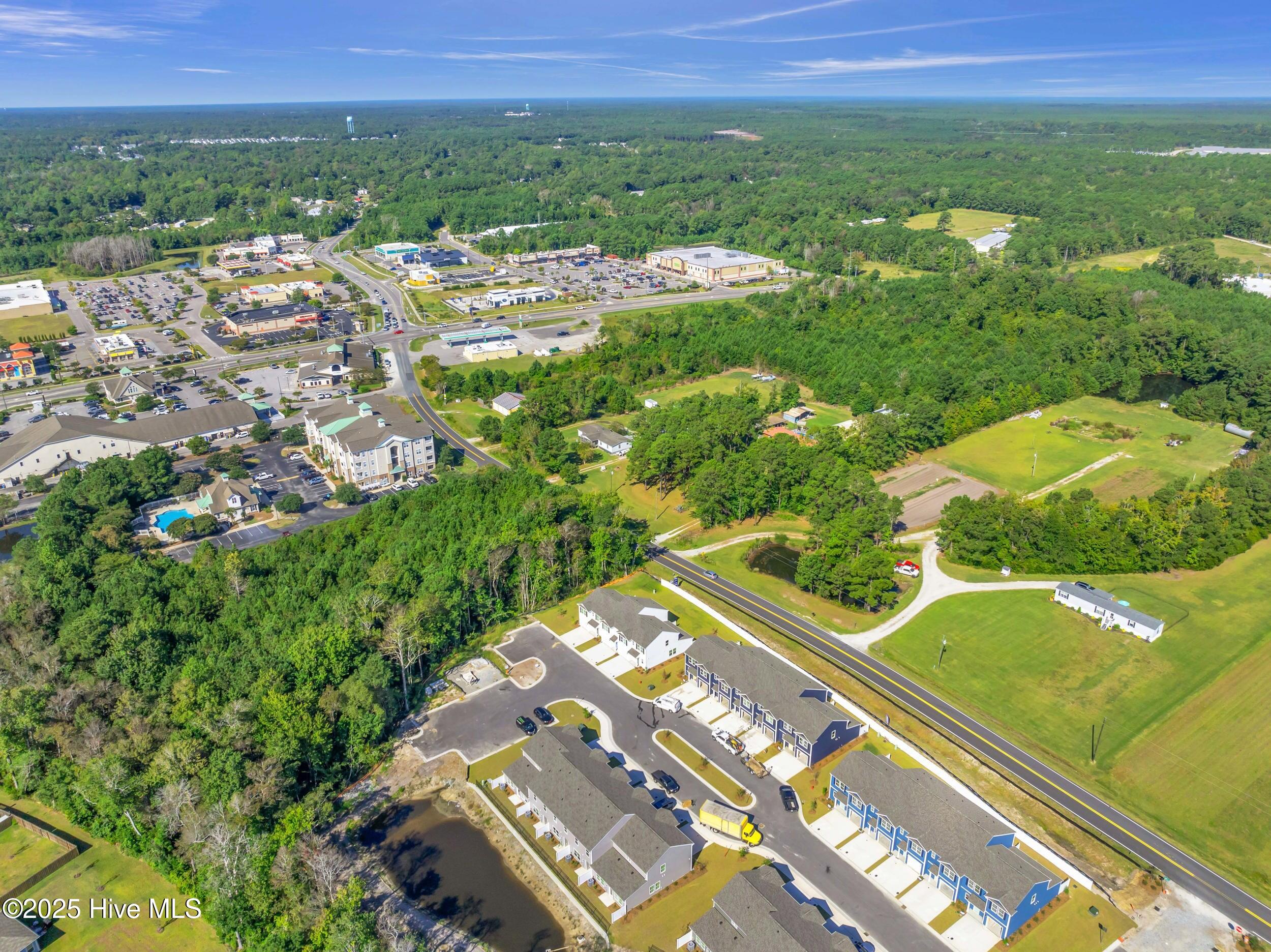 100539430 | Photo 36