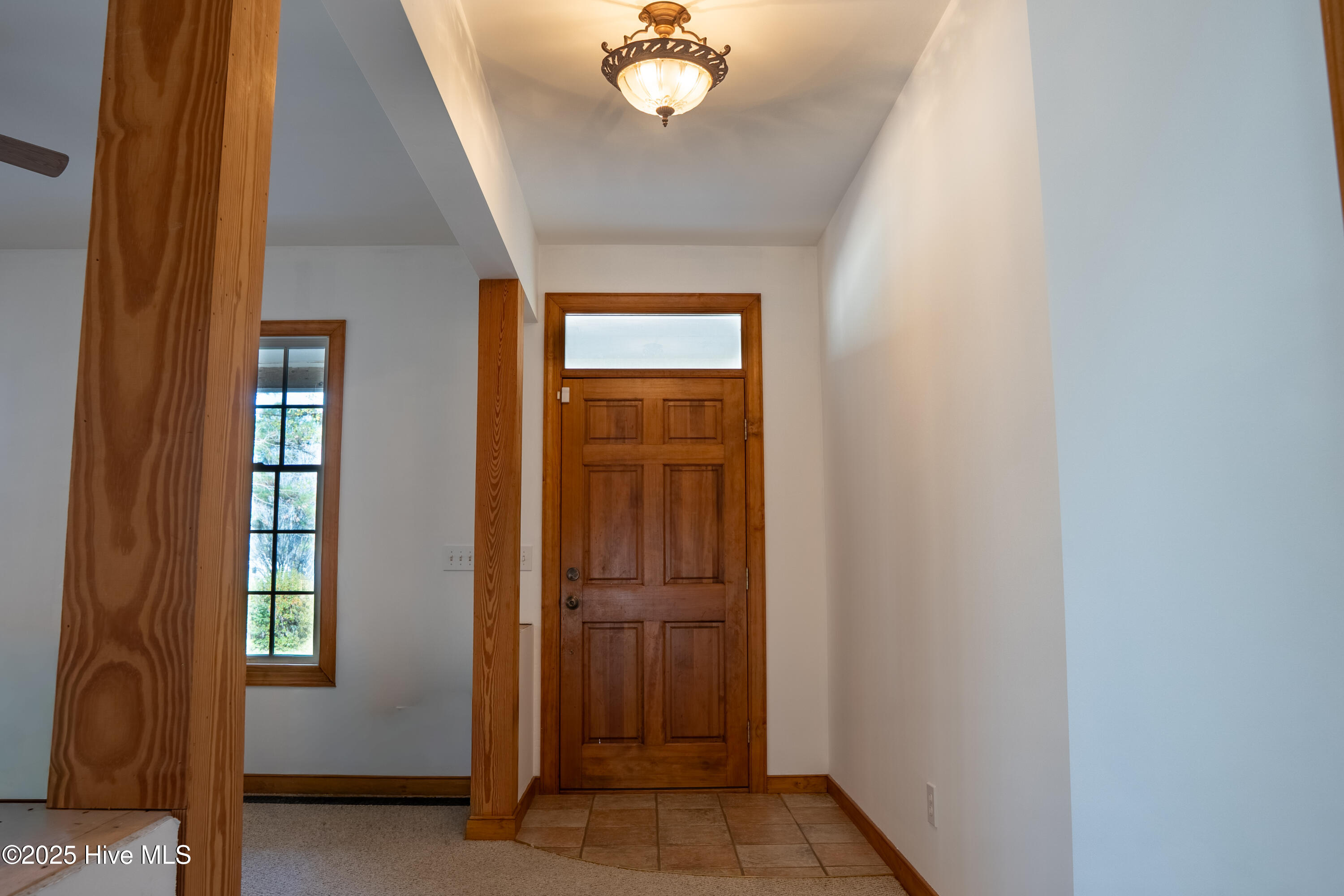 100548871 | Photo 11