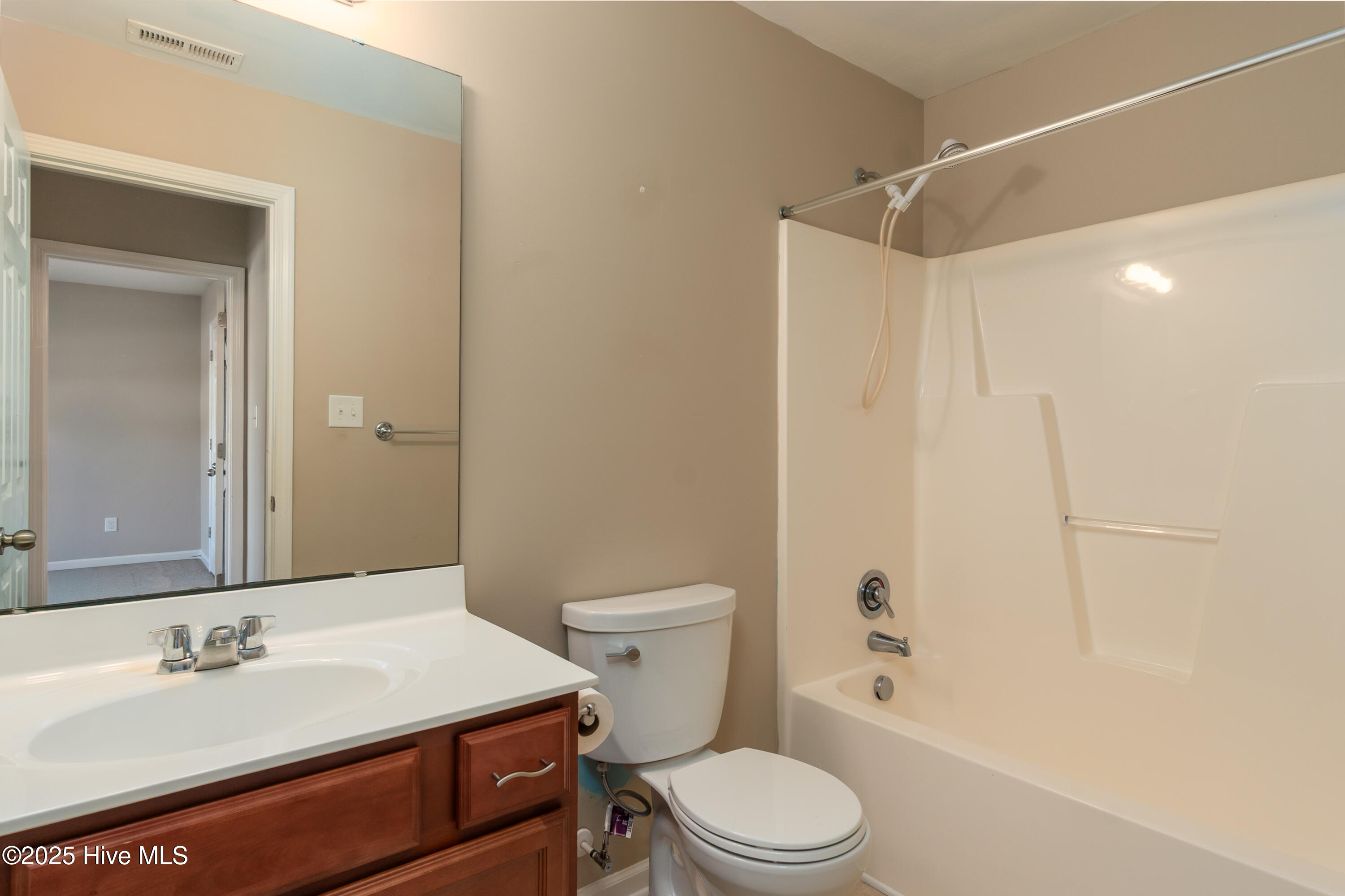 100542382 | Photo 34