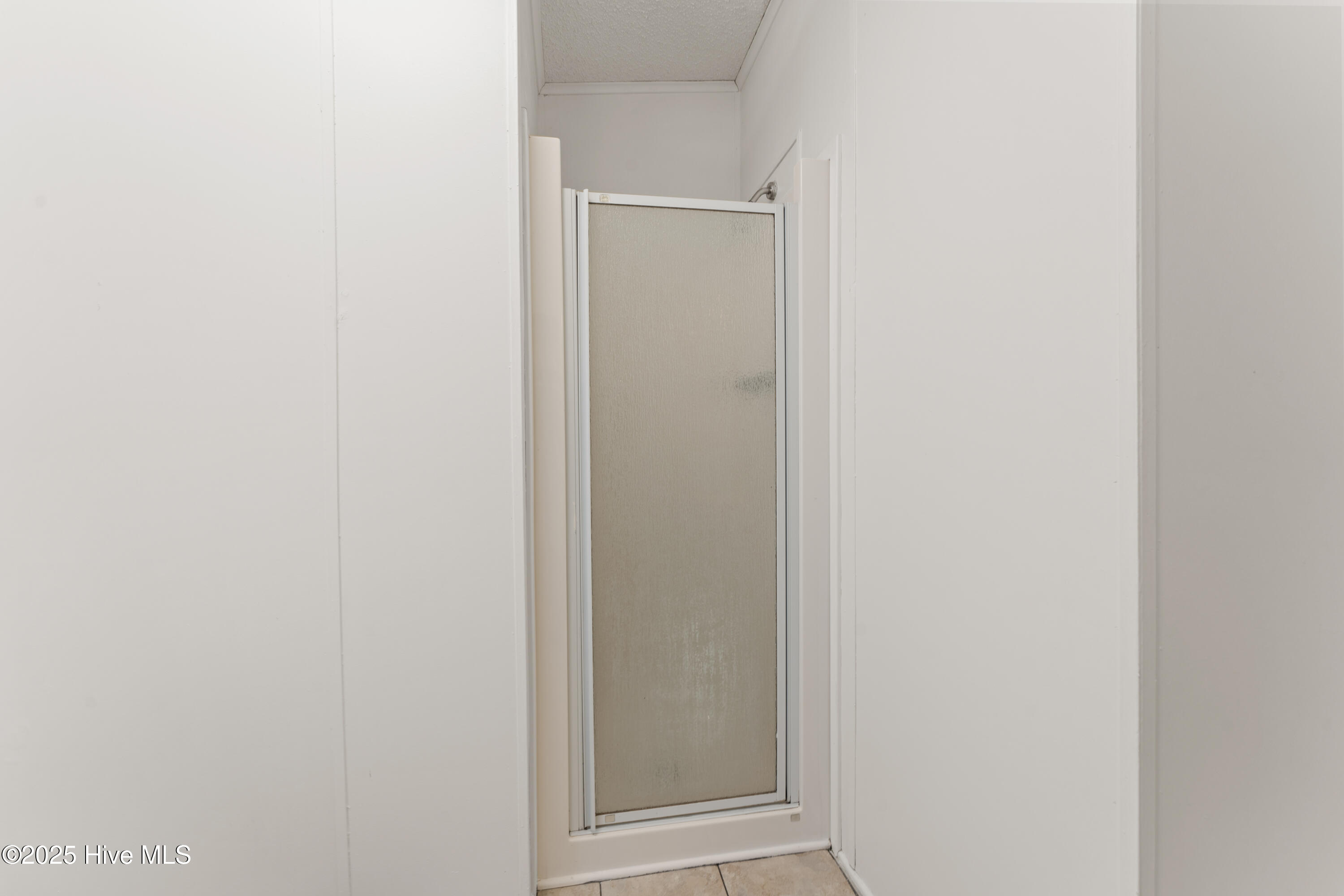 100547380 | Photo 26