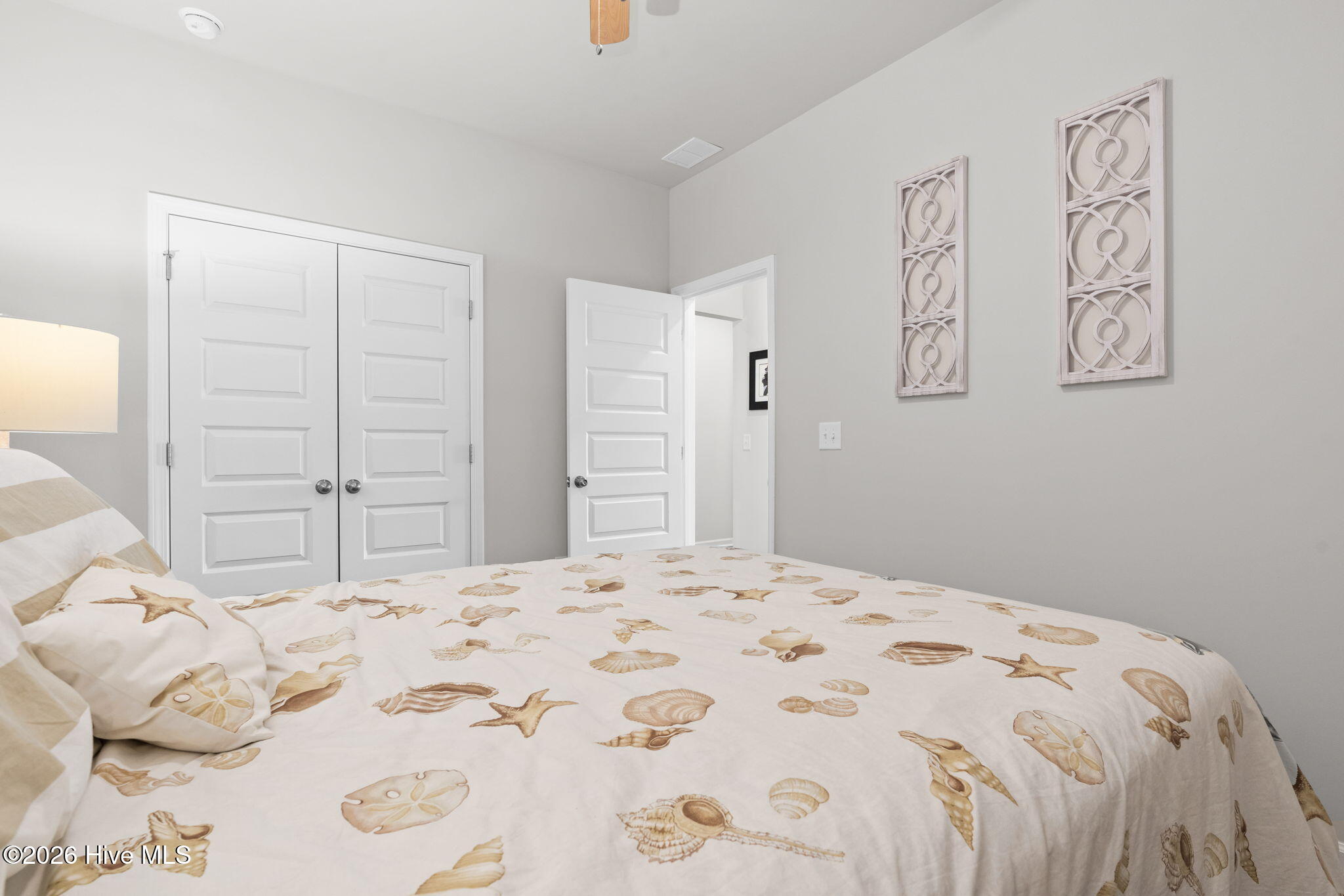 100553701 | Photo 24