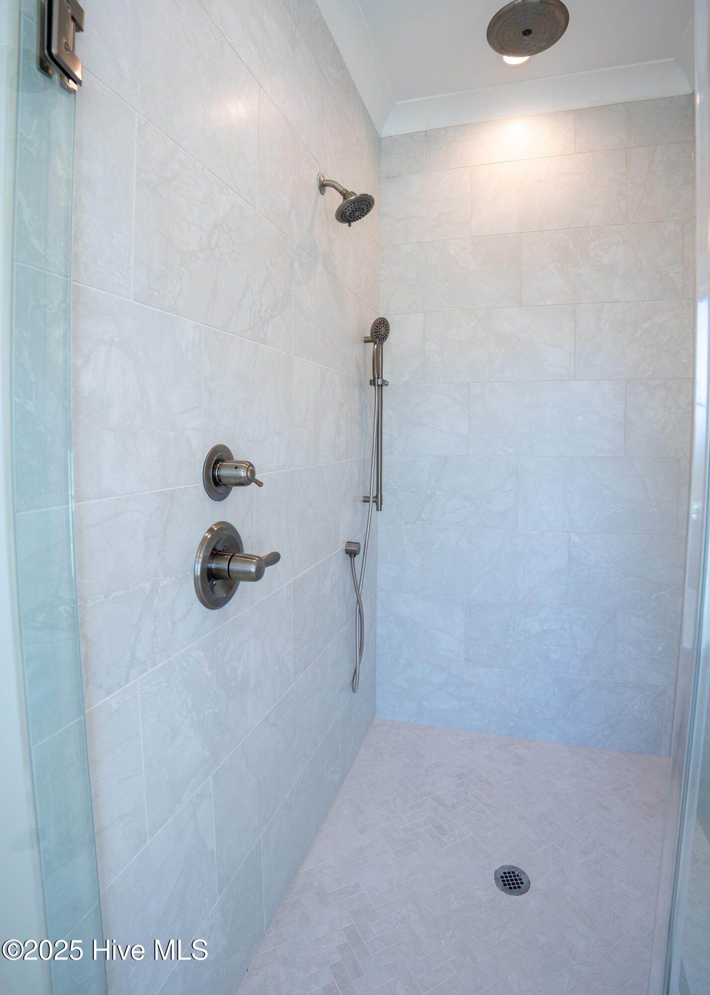 100557096 | Photo 50