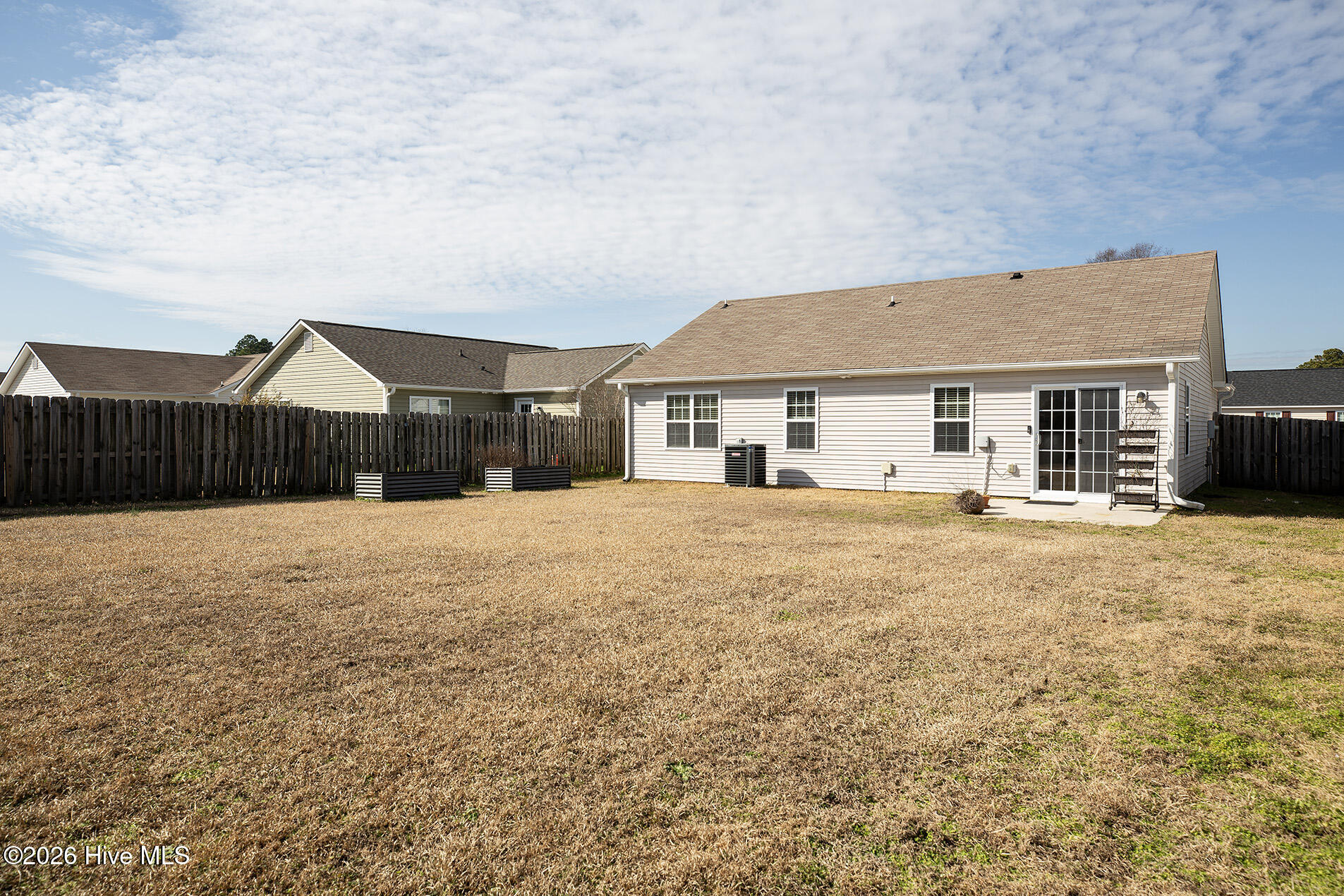 100551250 | Photo 25