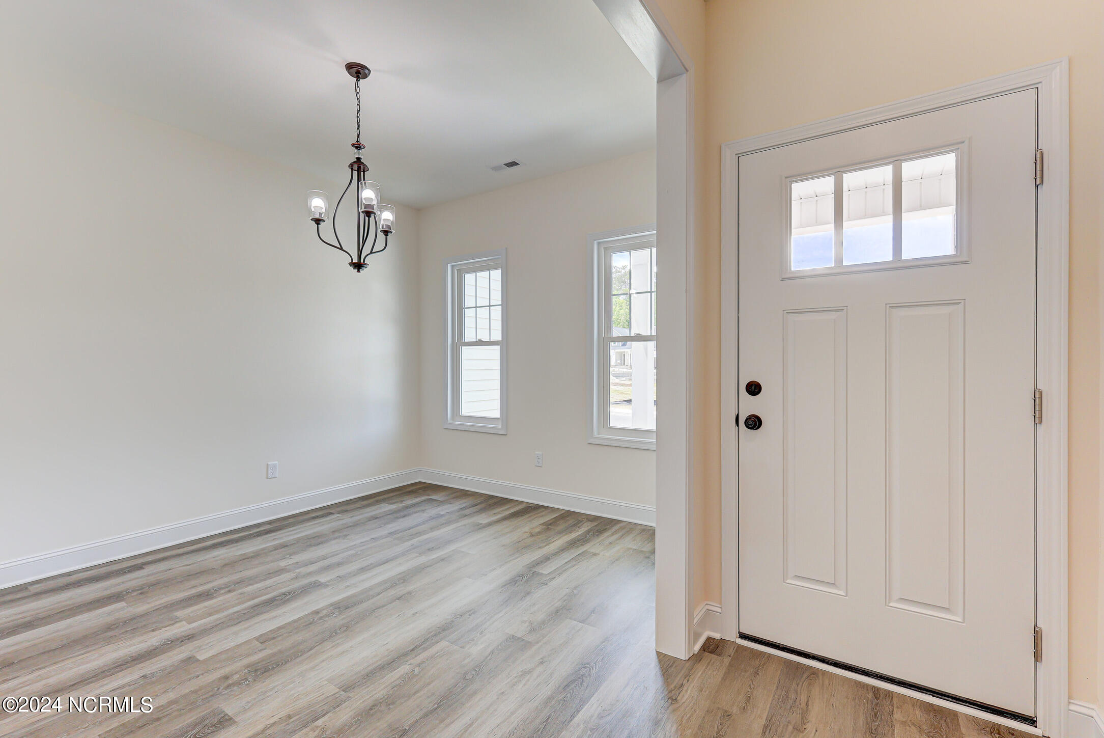 B92AECD7-4D78-4539-ADAA-98098301B8BB_1_1