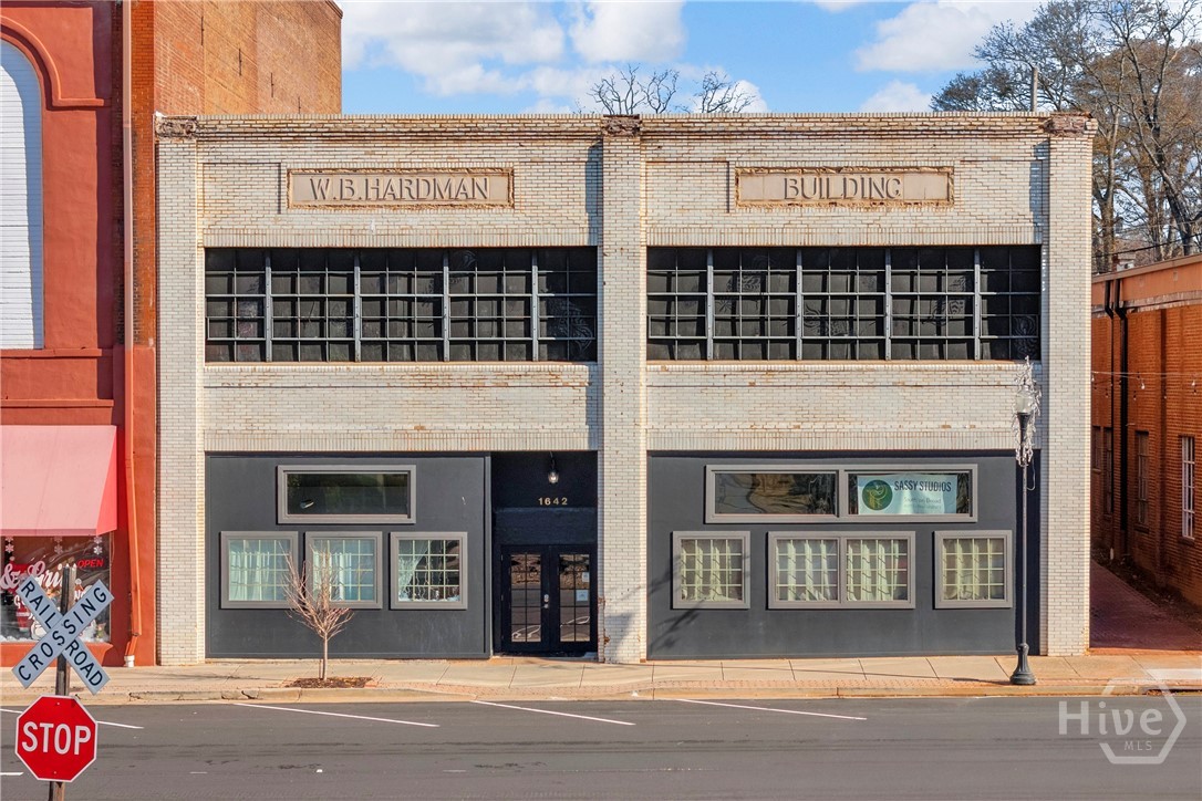 Property at 1642 Broad St Unit 23