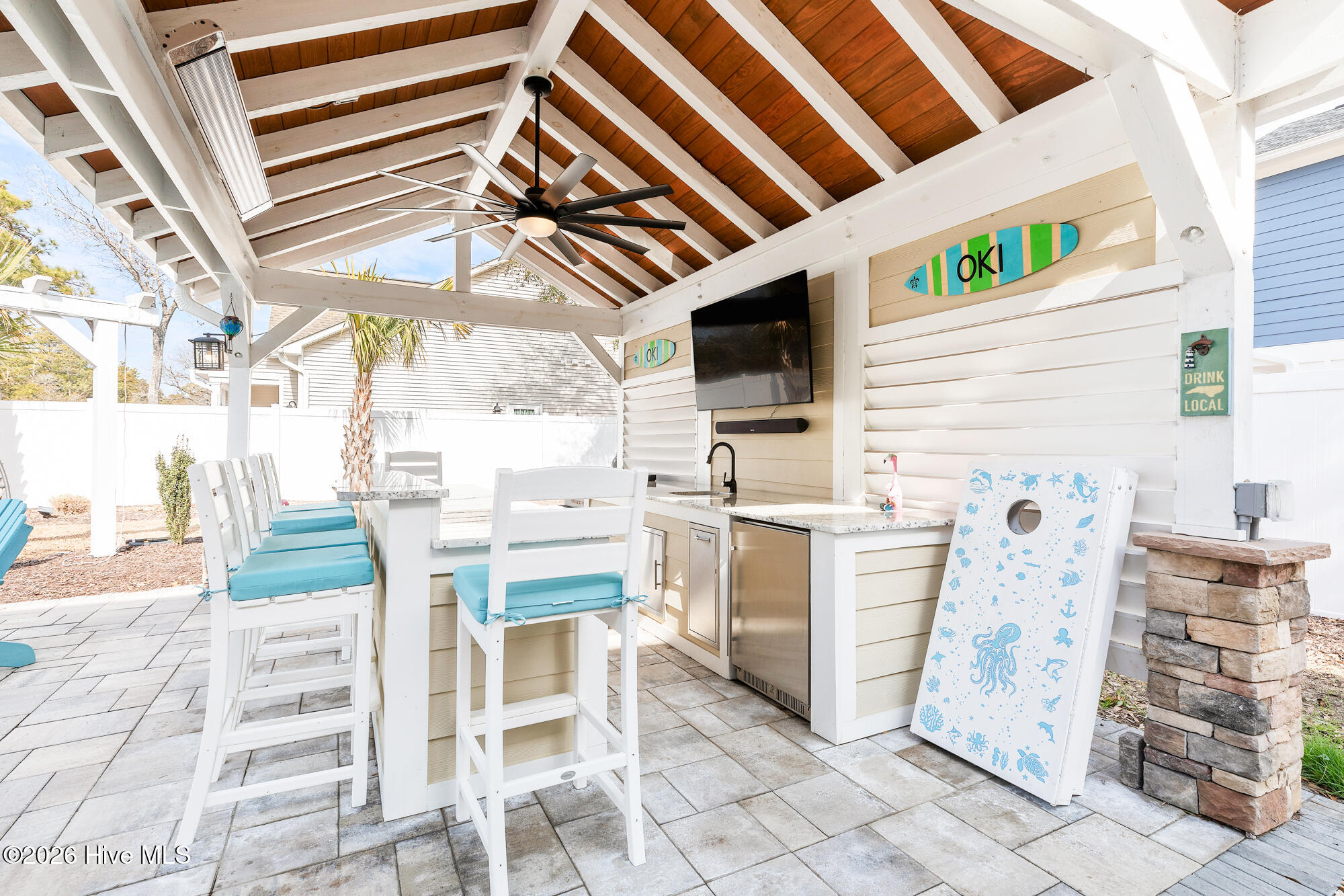 100554367 | Photo 48