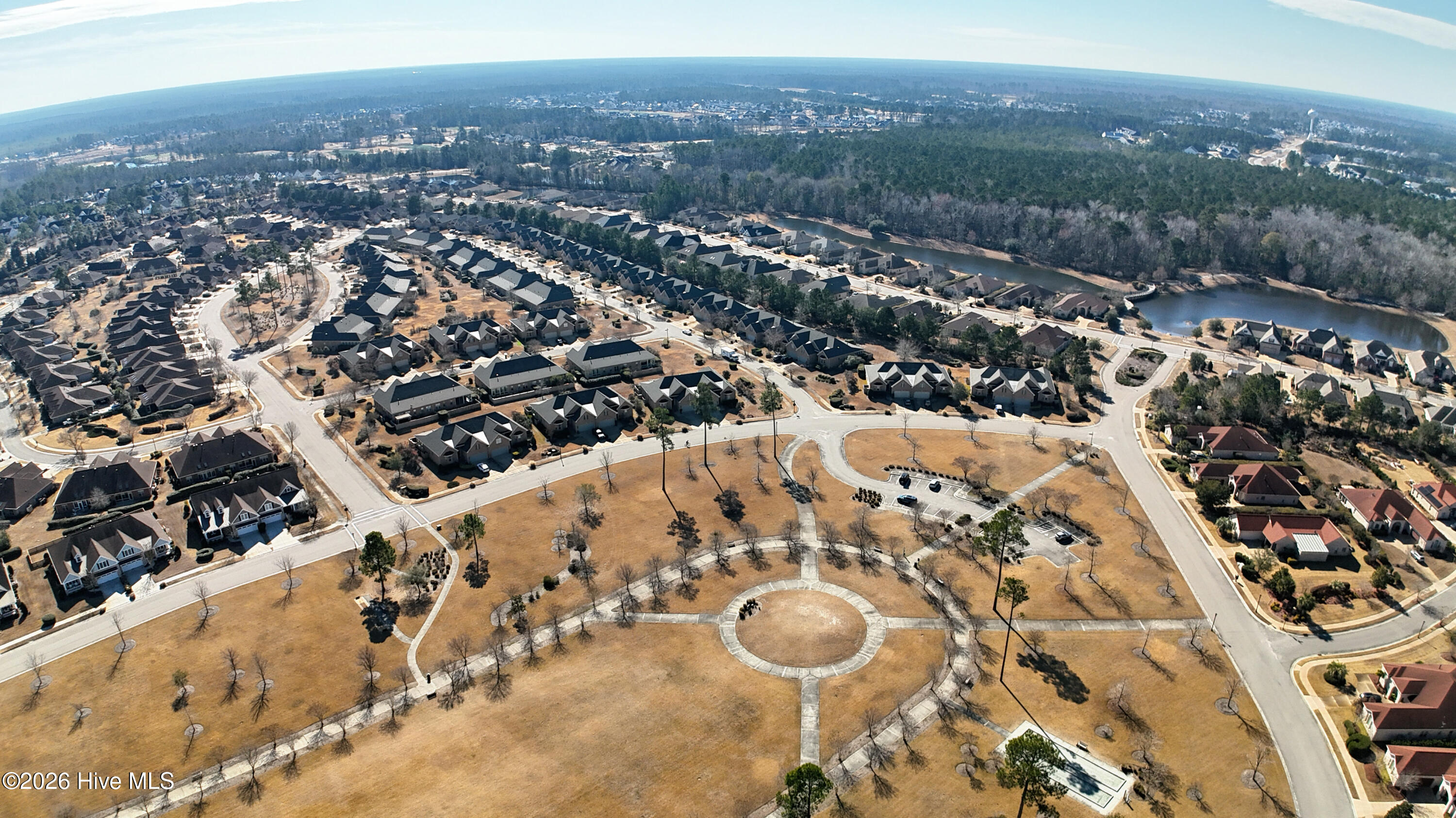 100550306 | Photo 35