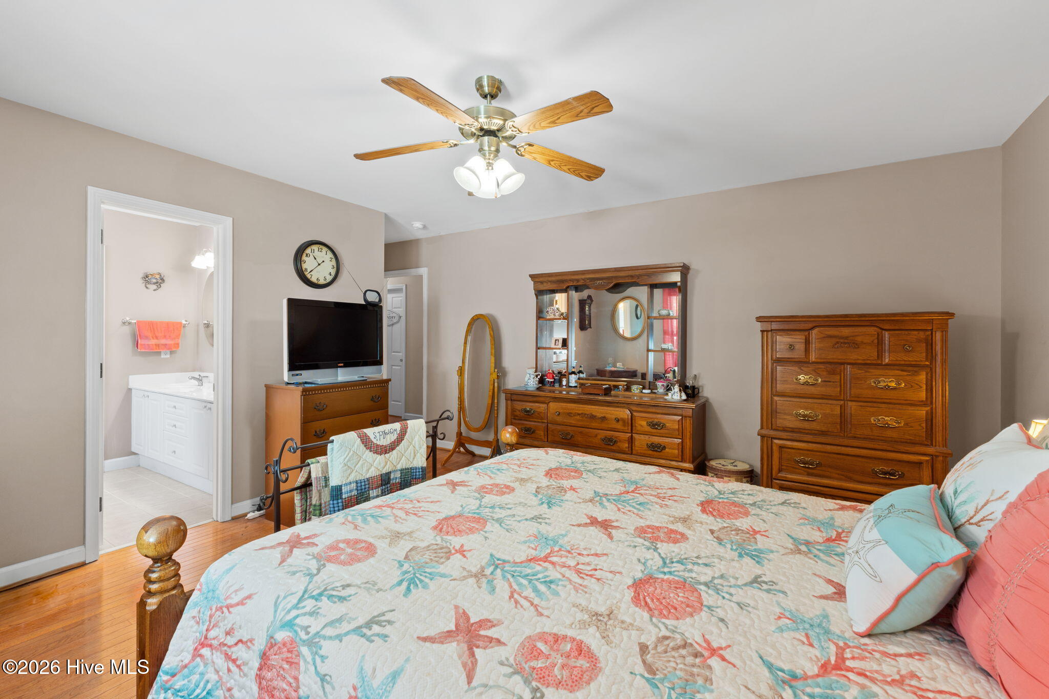 100556771 | Photo 17