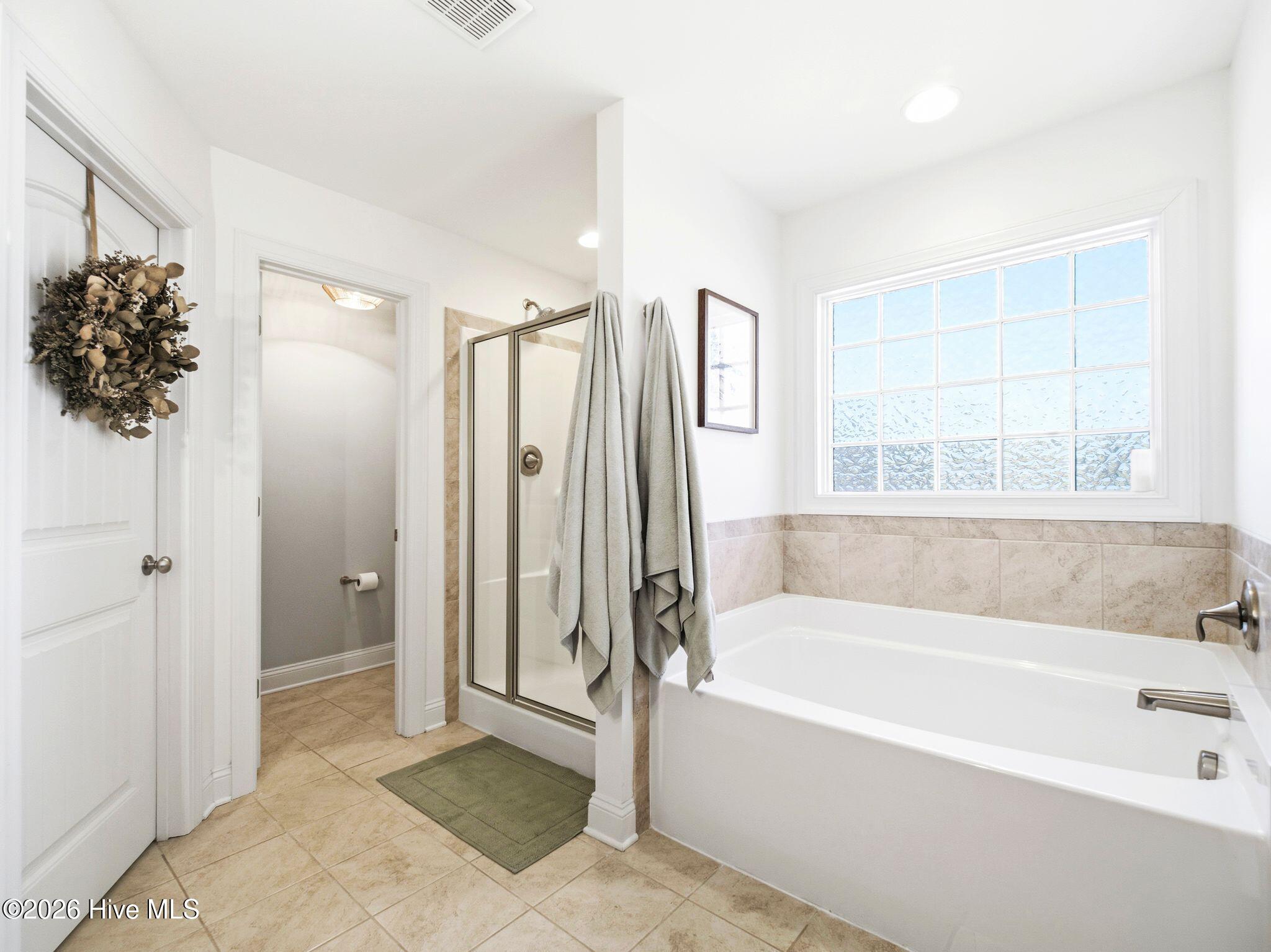 100569153 | Photo 32