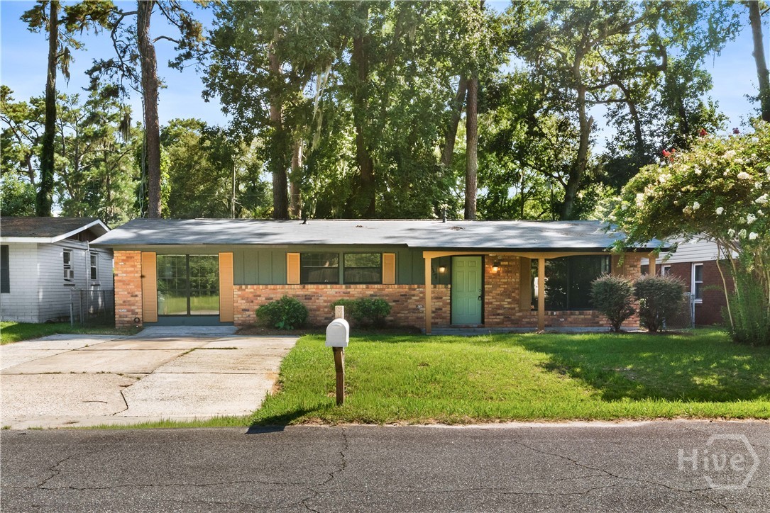 1st image of 2217 Iris St, Savannah, GA 31406 | MLS# SA363106