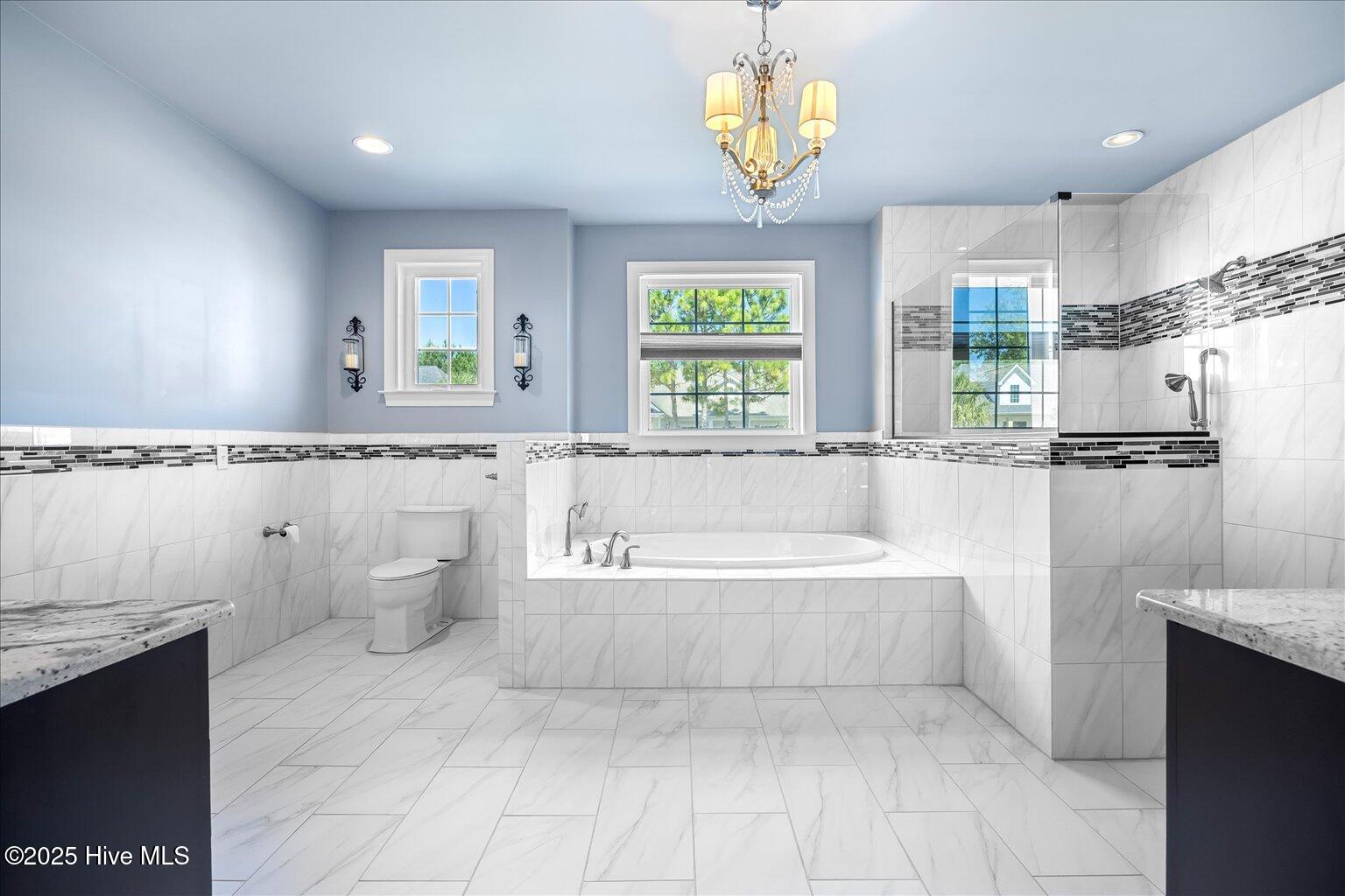 100529543 | Photo 21