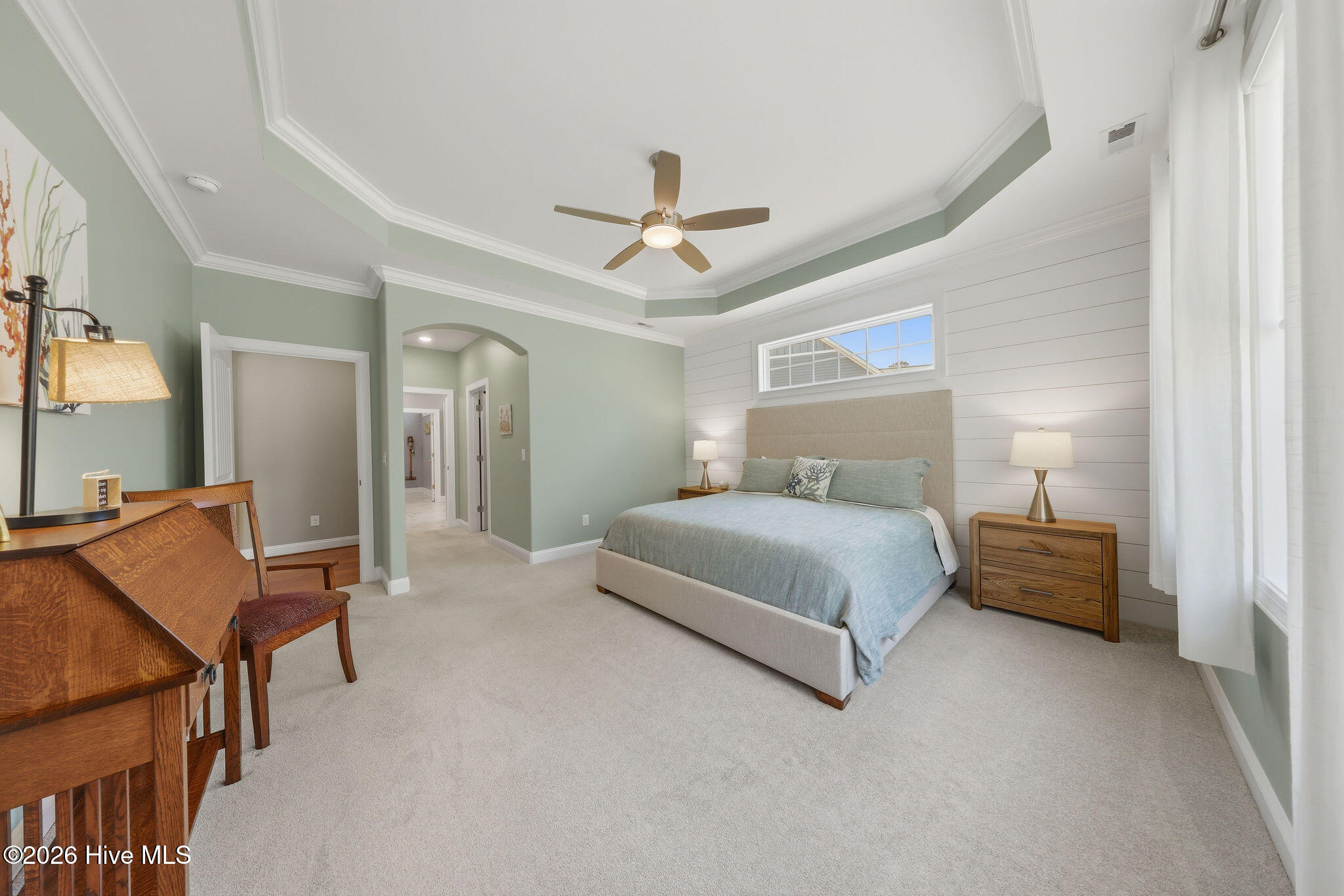 100564757 | Photo 44