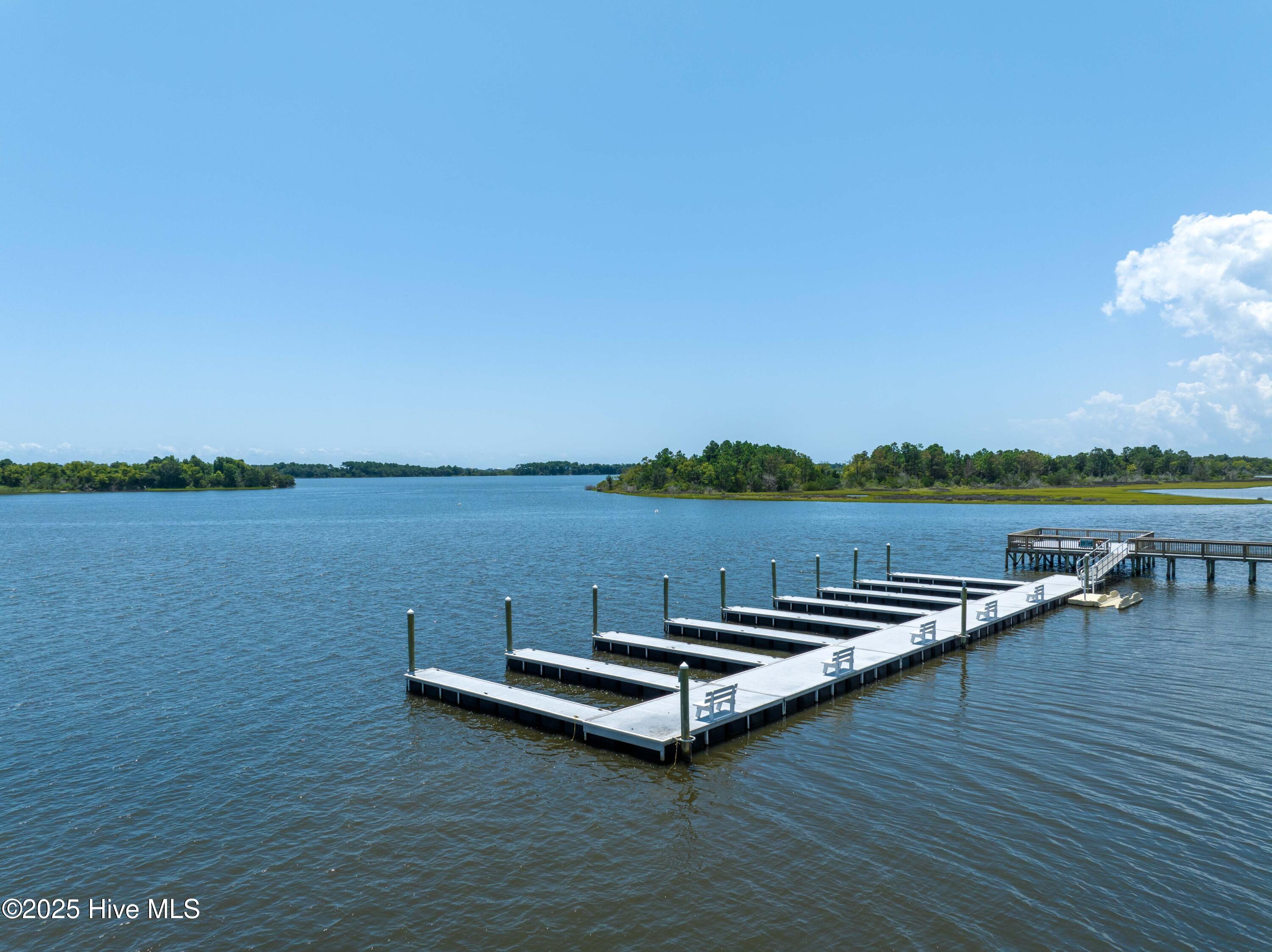 100543712 | Photo 22