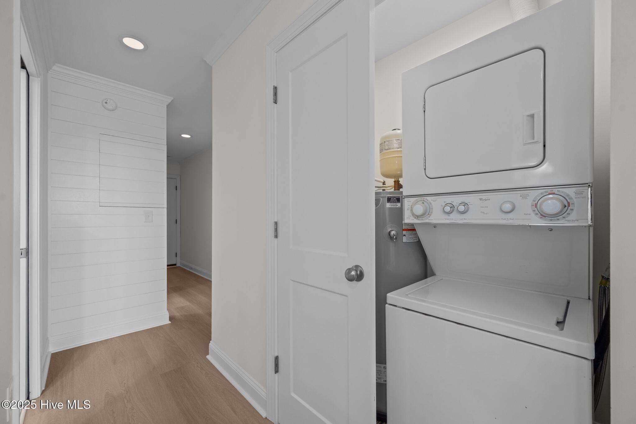 100546073 | Photo 30