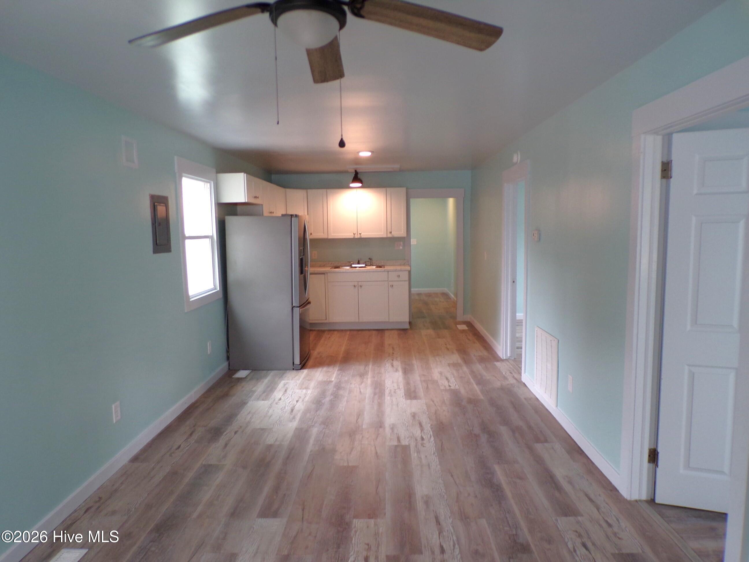 Undisclosed Address, Wilmington, NC, 28401