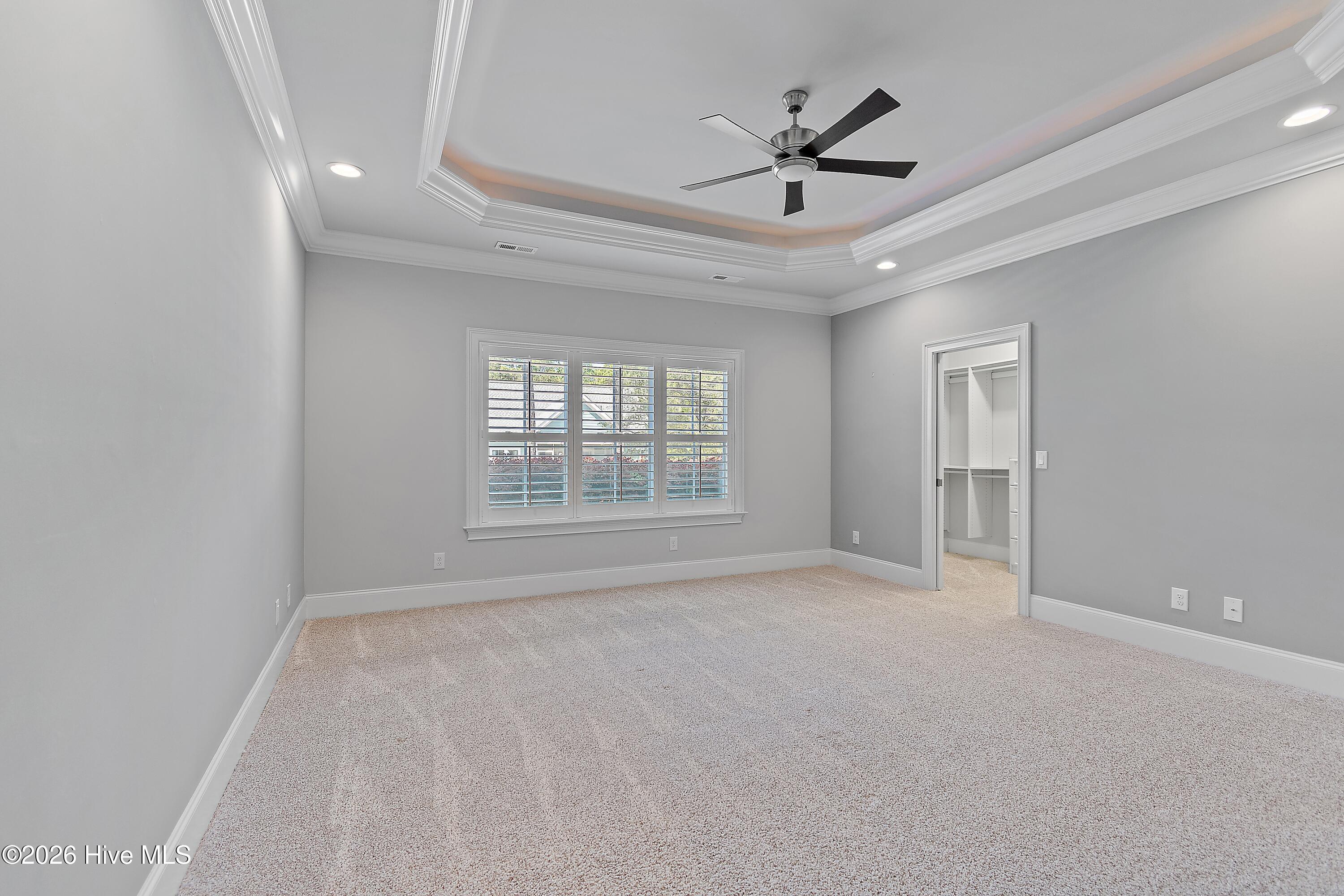 100564386 | Photo 37