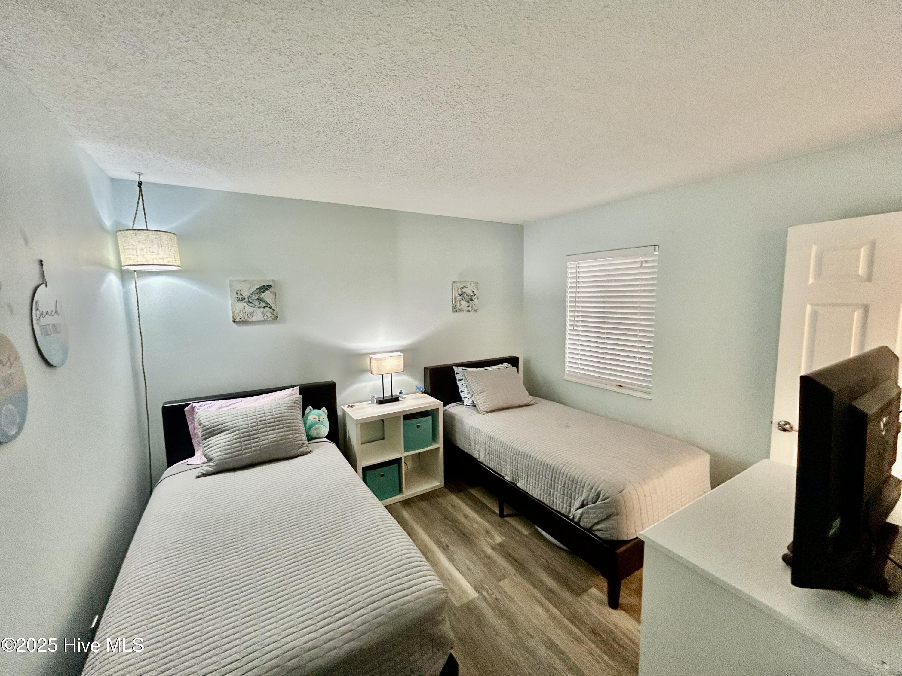 100527261 | Photo 19