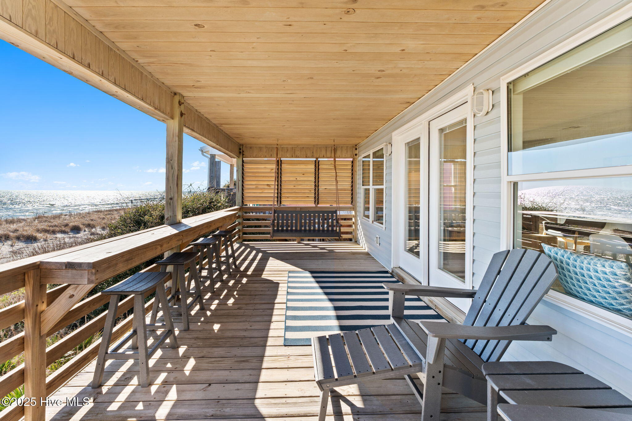 100492987 | Photo 20