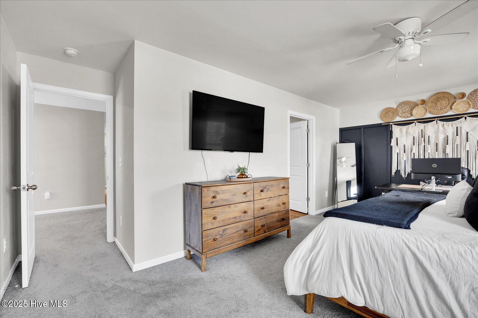 100518788 | Photo 15