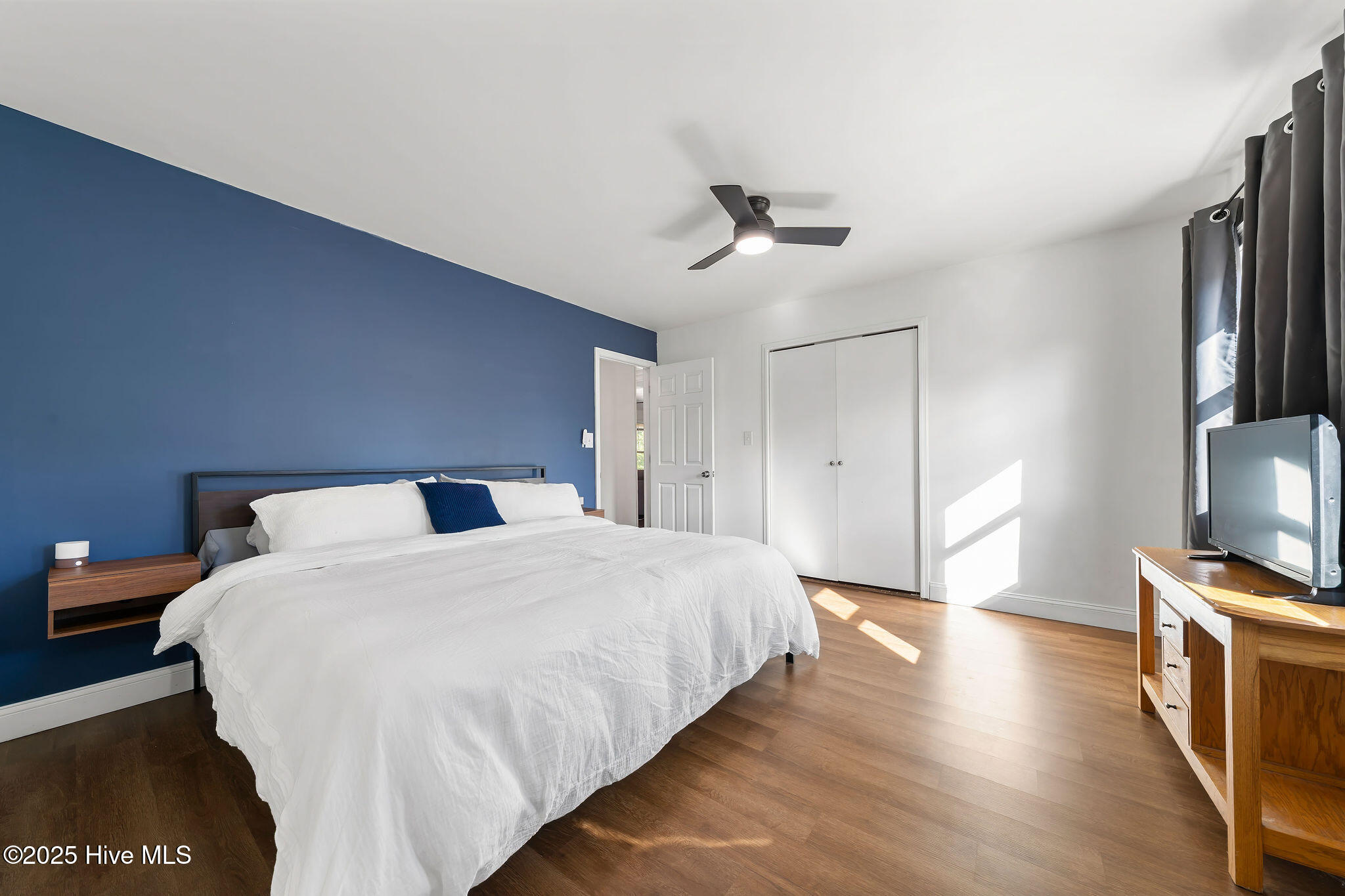 100544071 | Photo 21