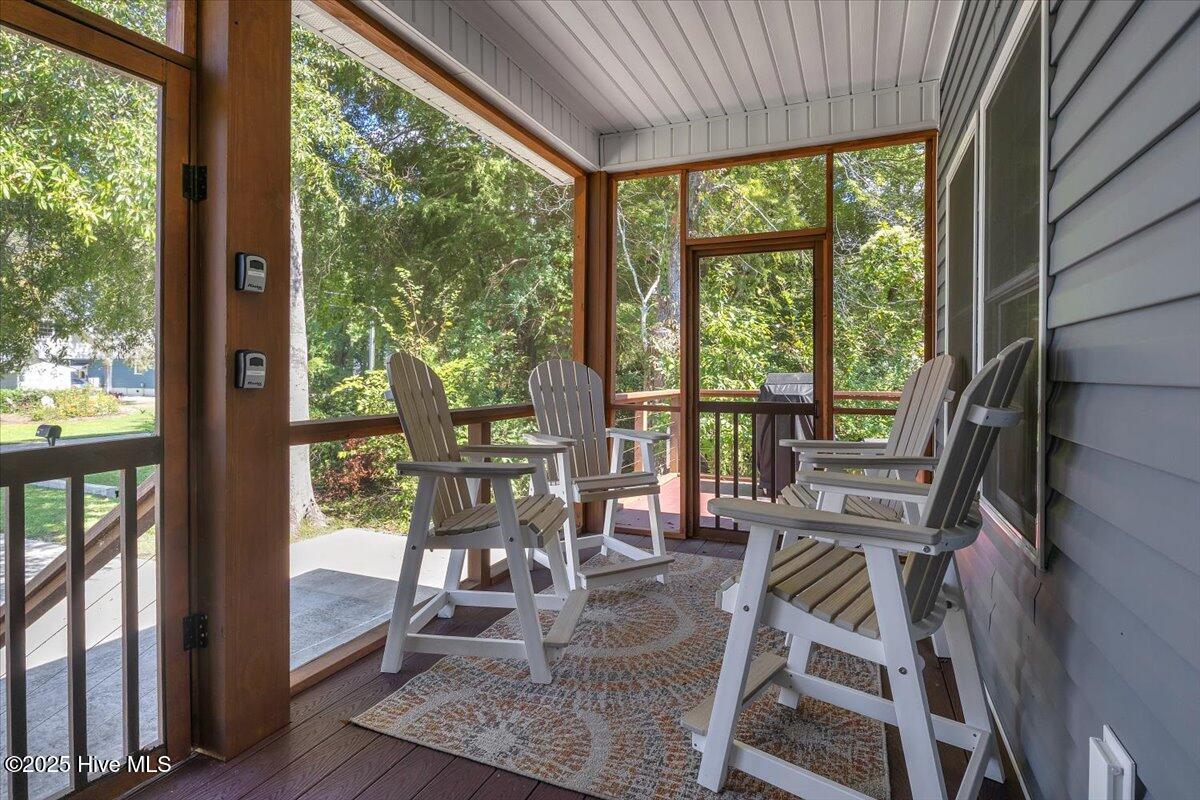 100532414 | Photo 35