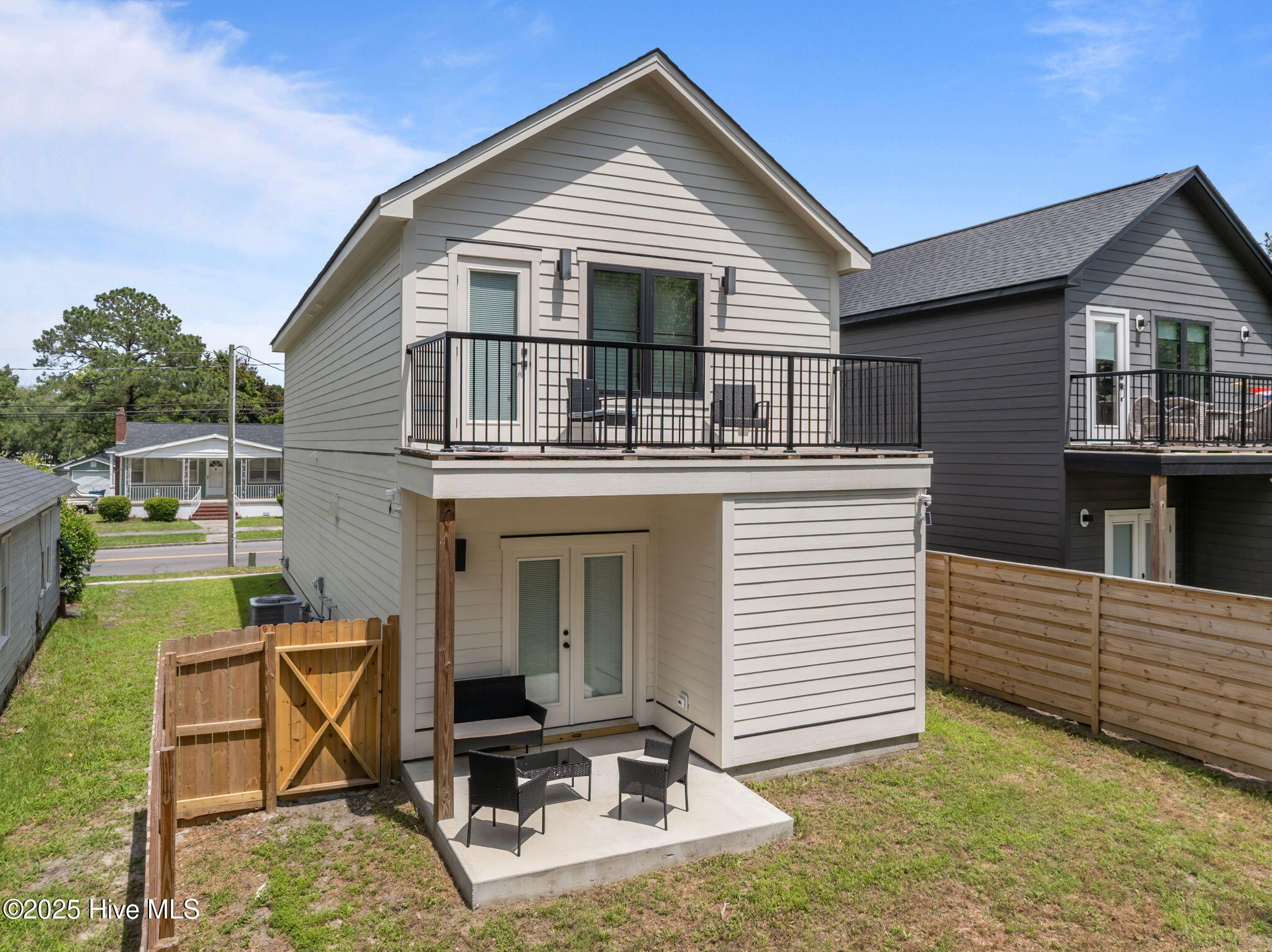 100536872 | Photo 63