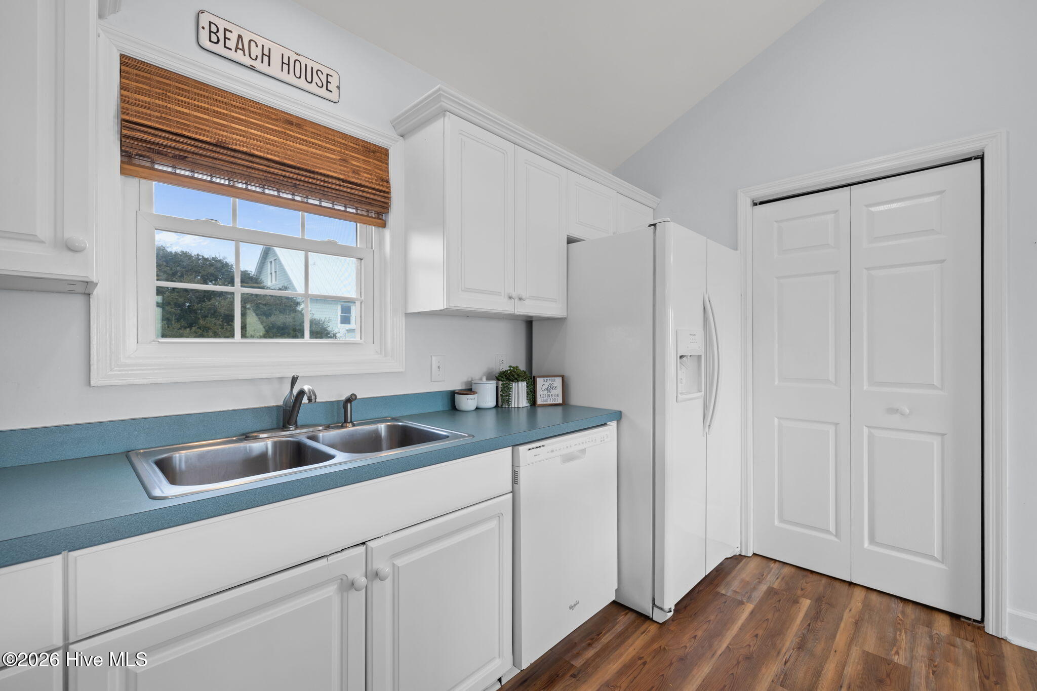 100547357 | Photo 31